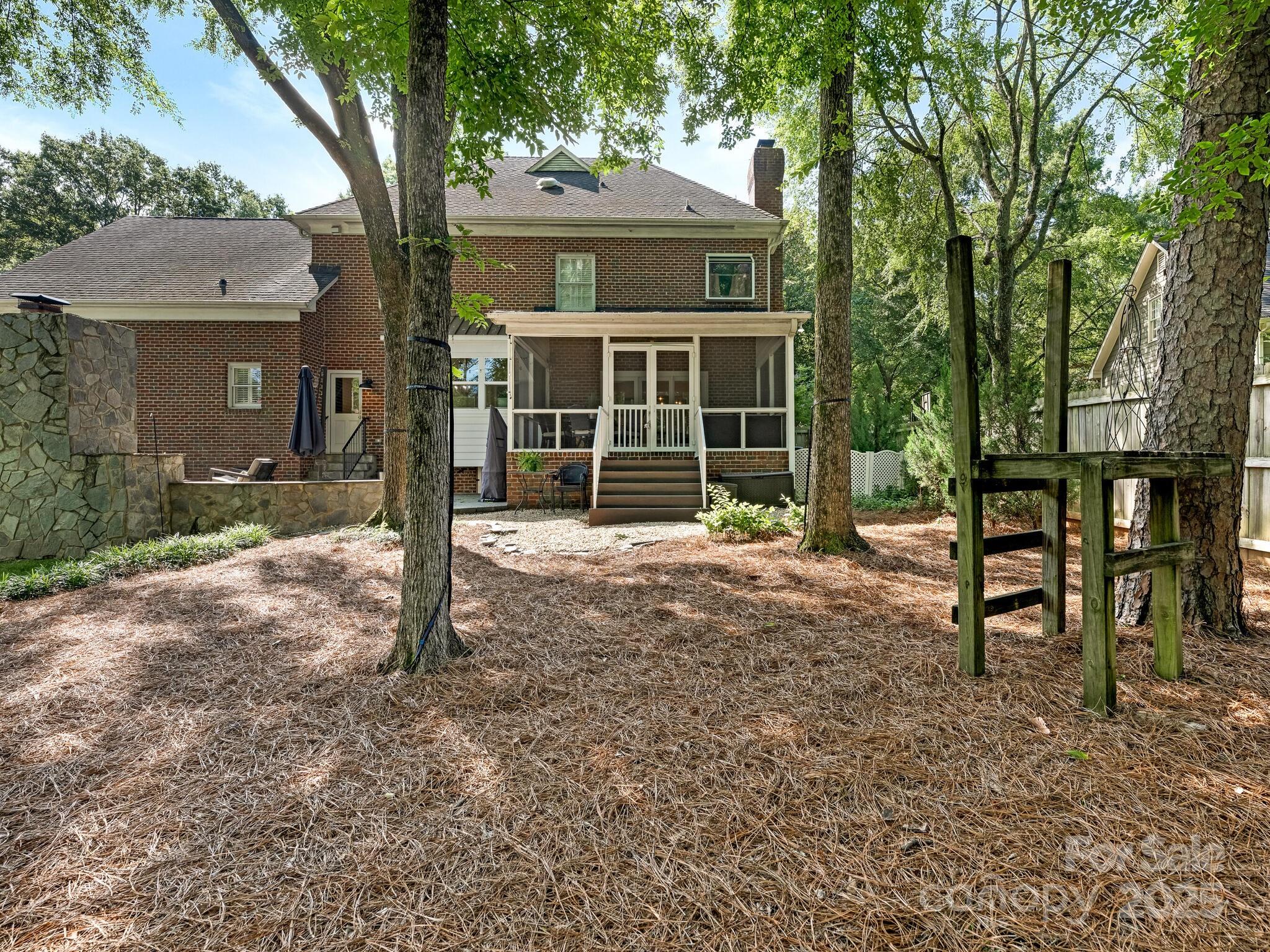 9622 Penshurst Trace Property Photo 34