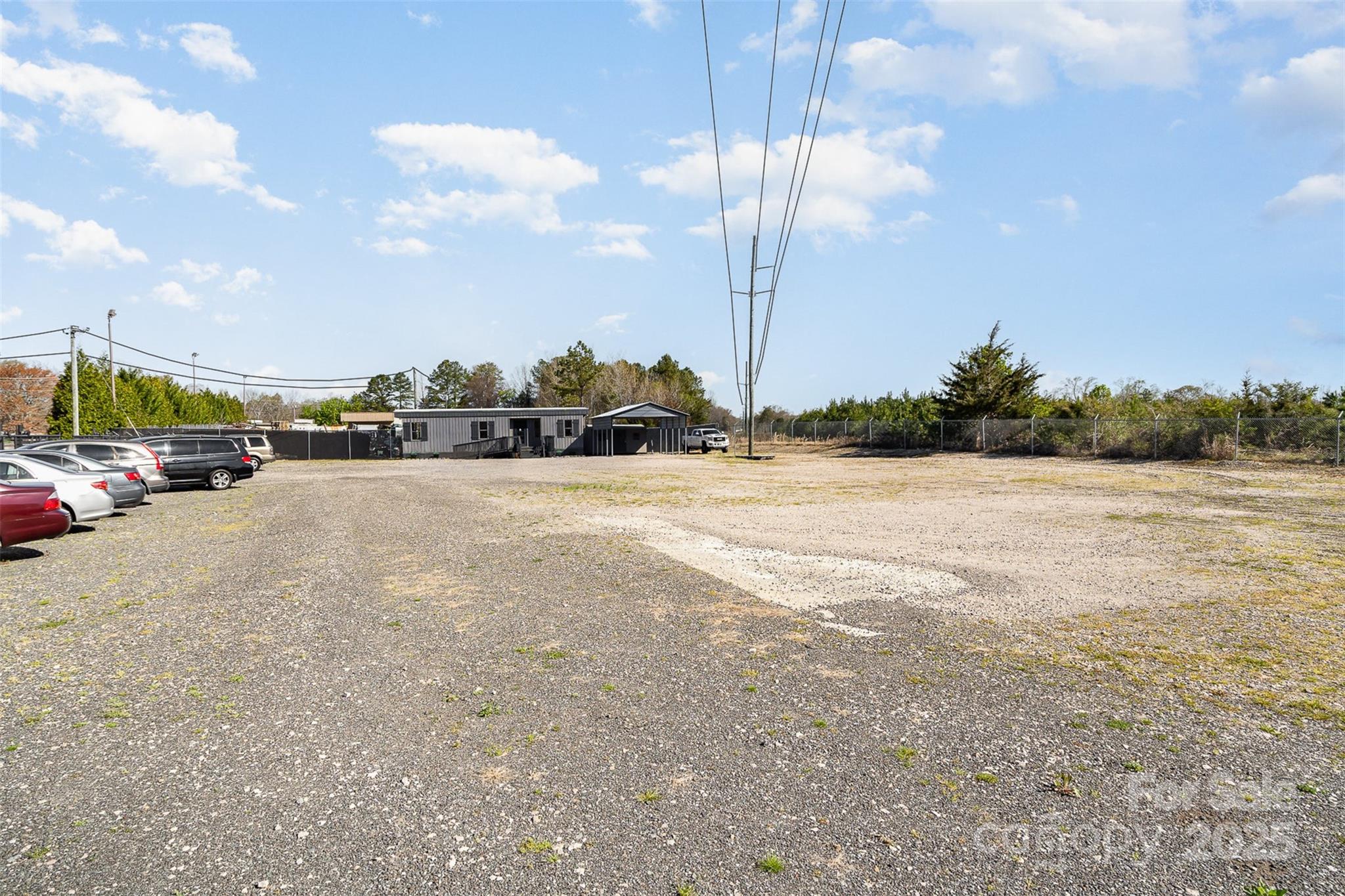 1155 S Main Street Property Photo 8