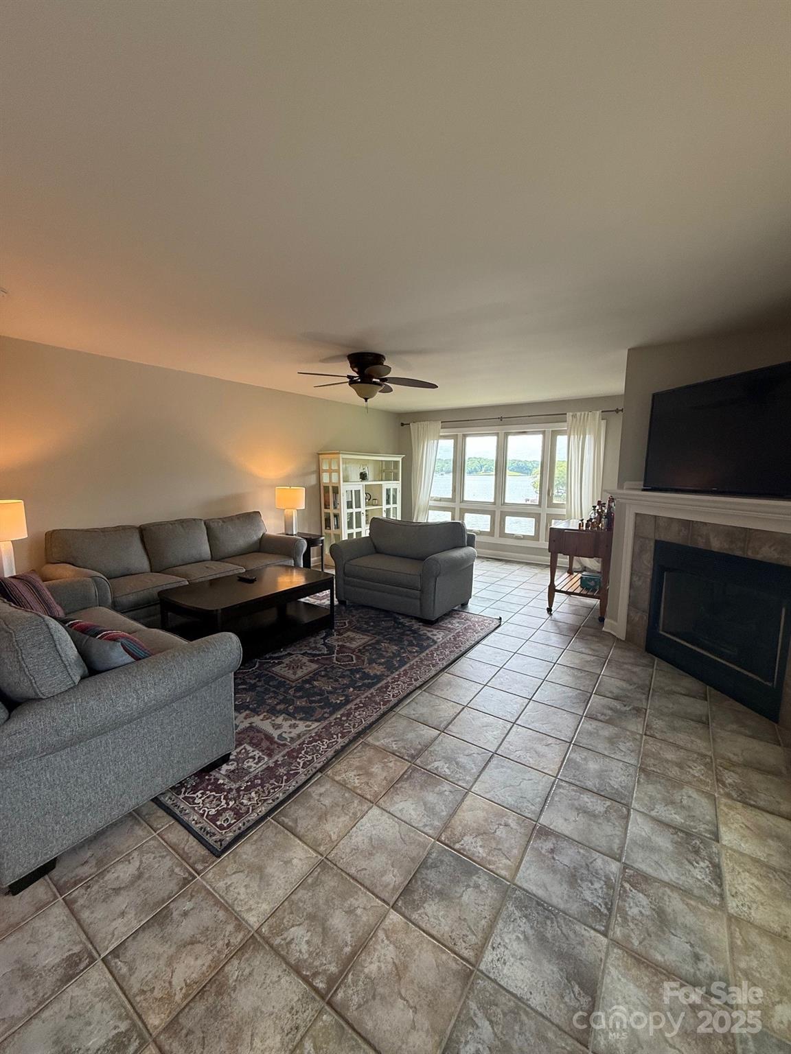 14608 Waterside Drive Property Photo 10