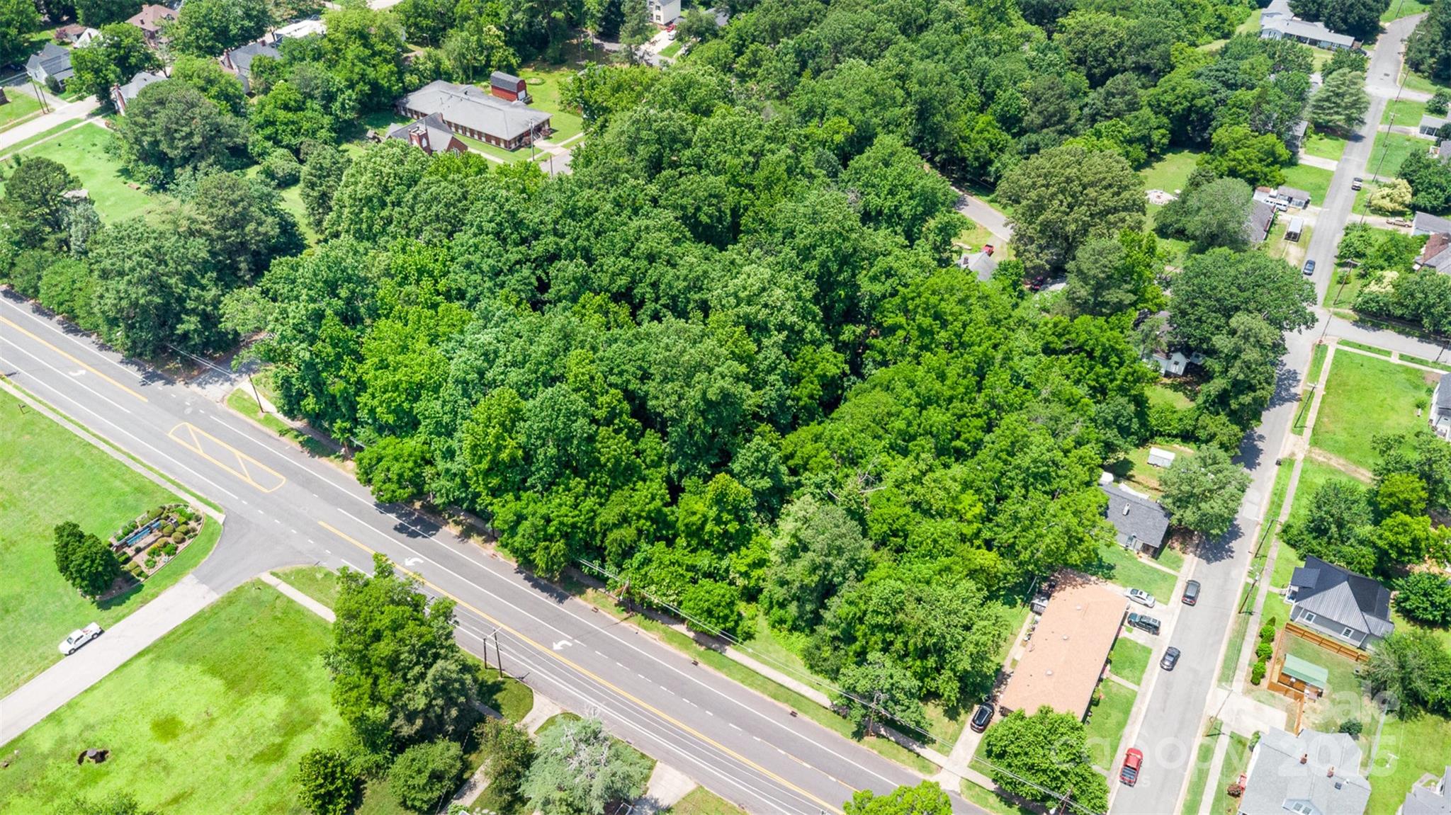 None N Salisbury Avenue Property Photo 6