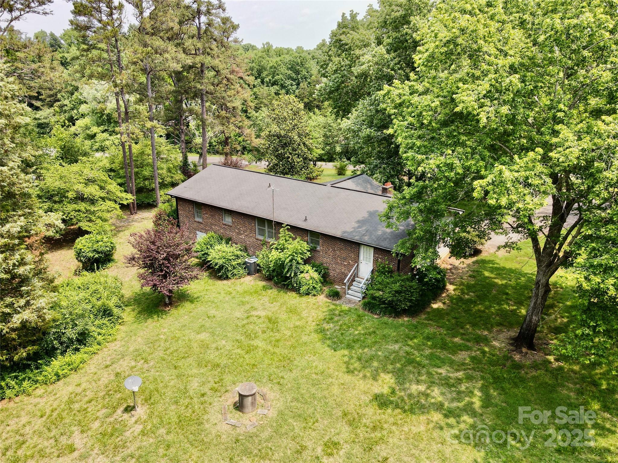 262 Gene Walker Road Property Photo 4