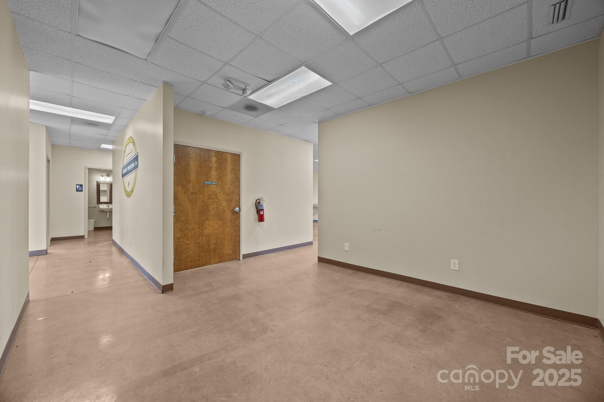 1432 N Lee Street Property Photo 12