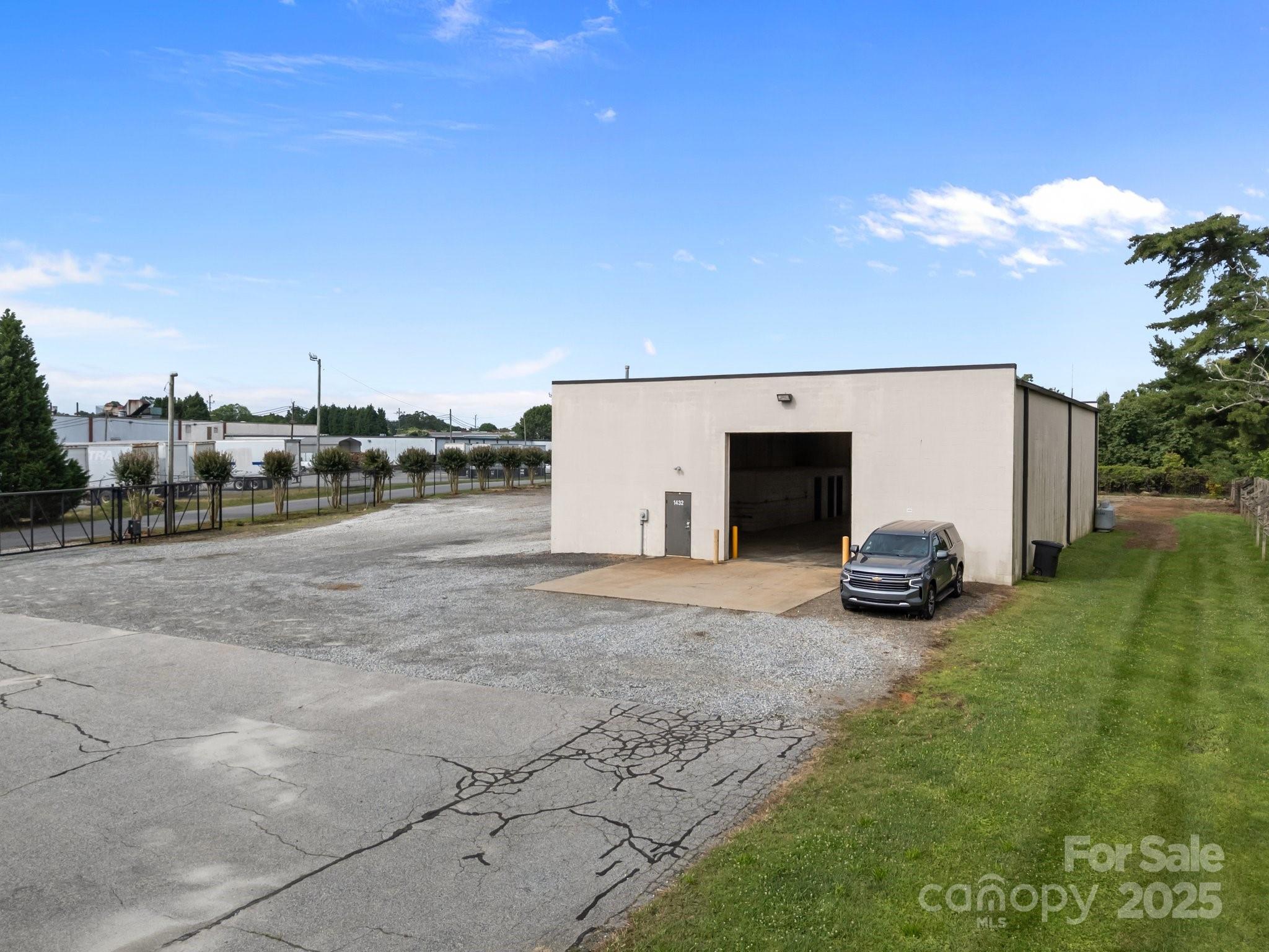 1432 N Lee Street Property Photo 31