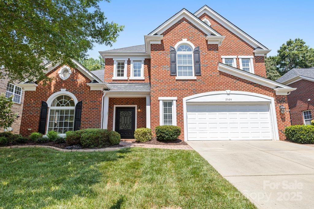 2504 River Oaks Drive Property Photo 2