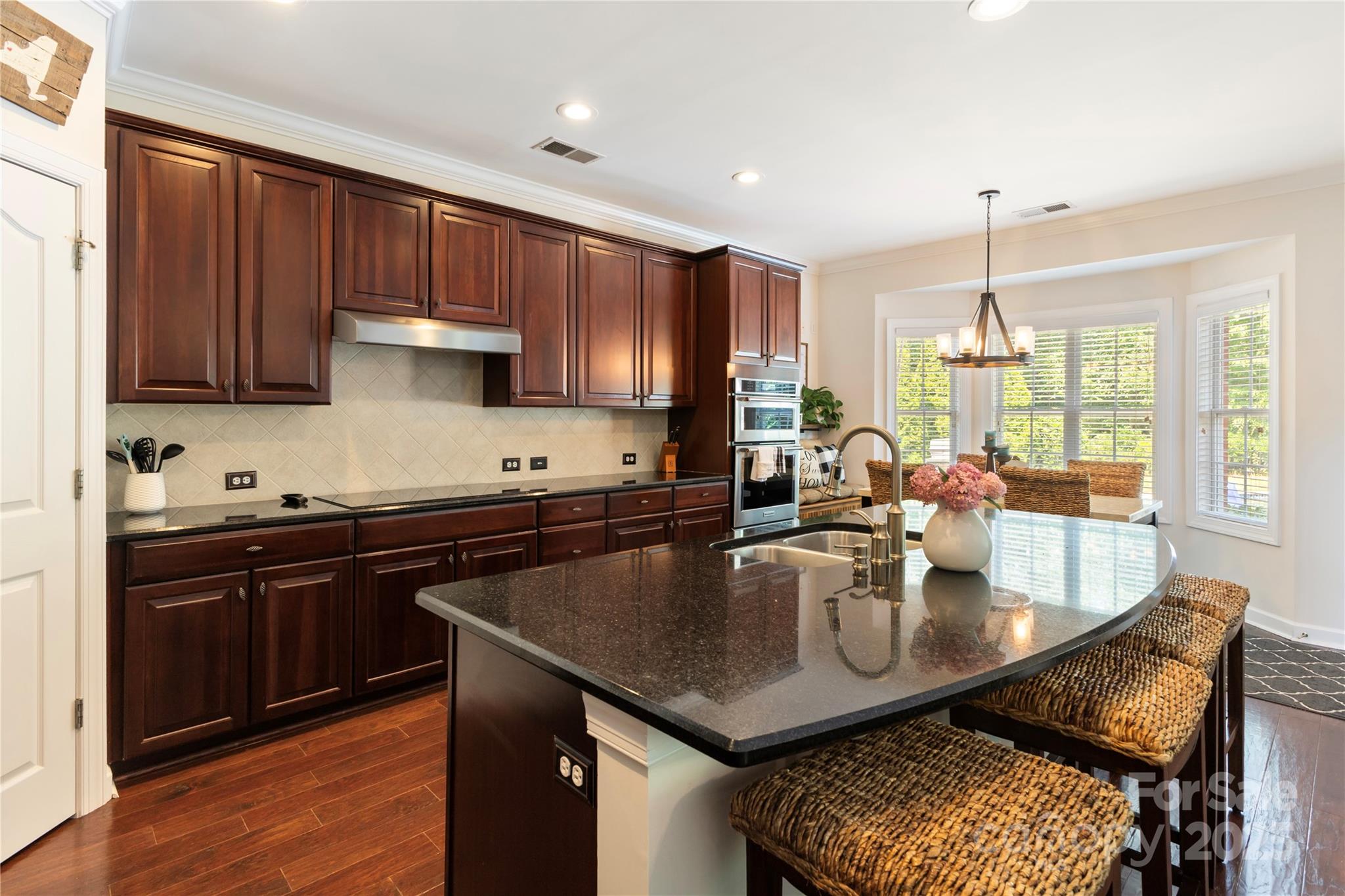 2504 River Oaks Drive Property Photo 16