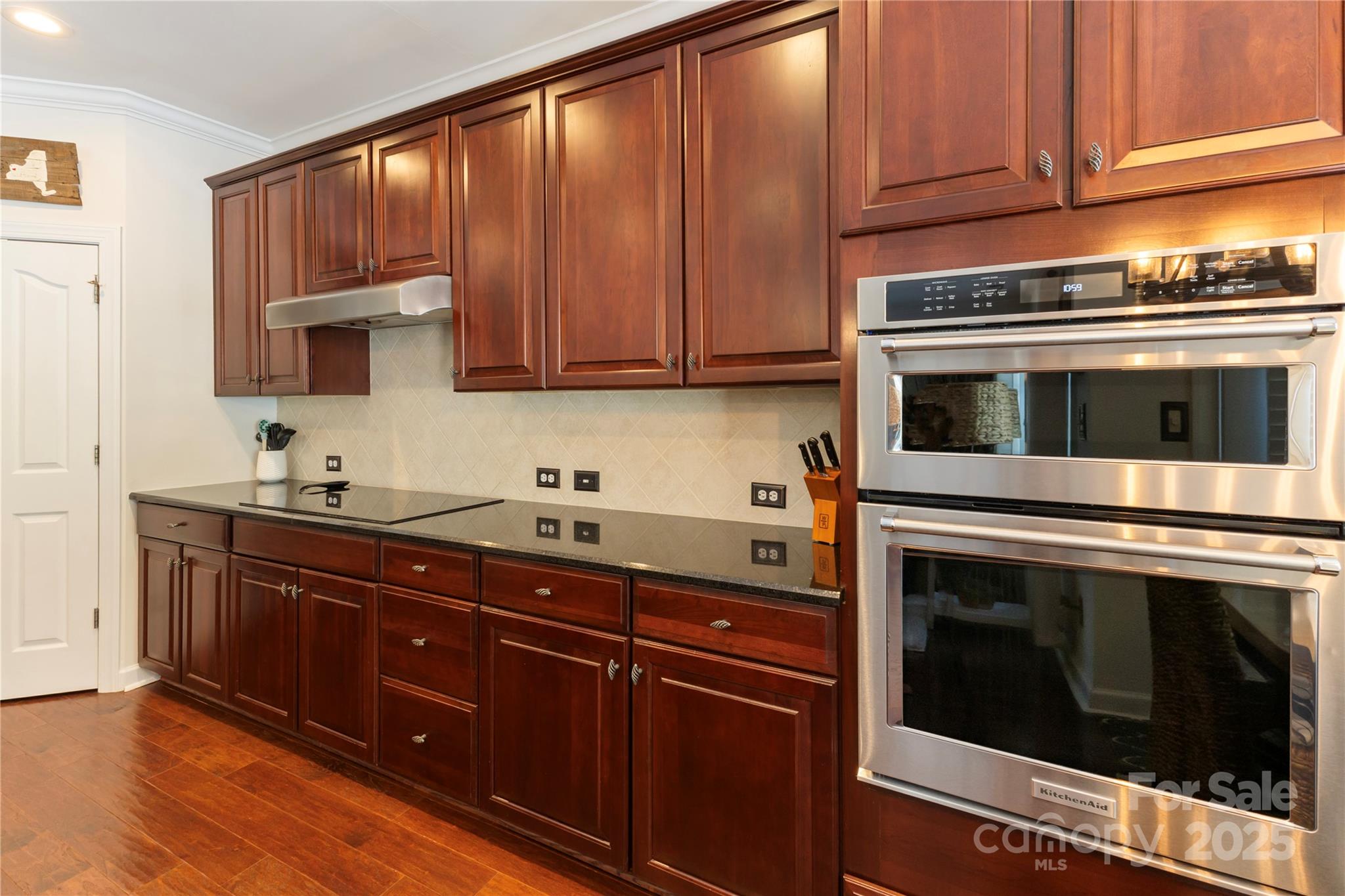 2504 River Oaks Drive Property Photo 18