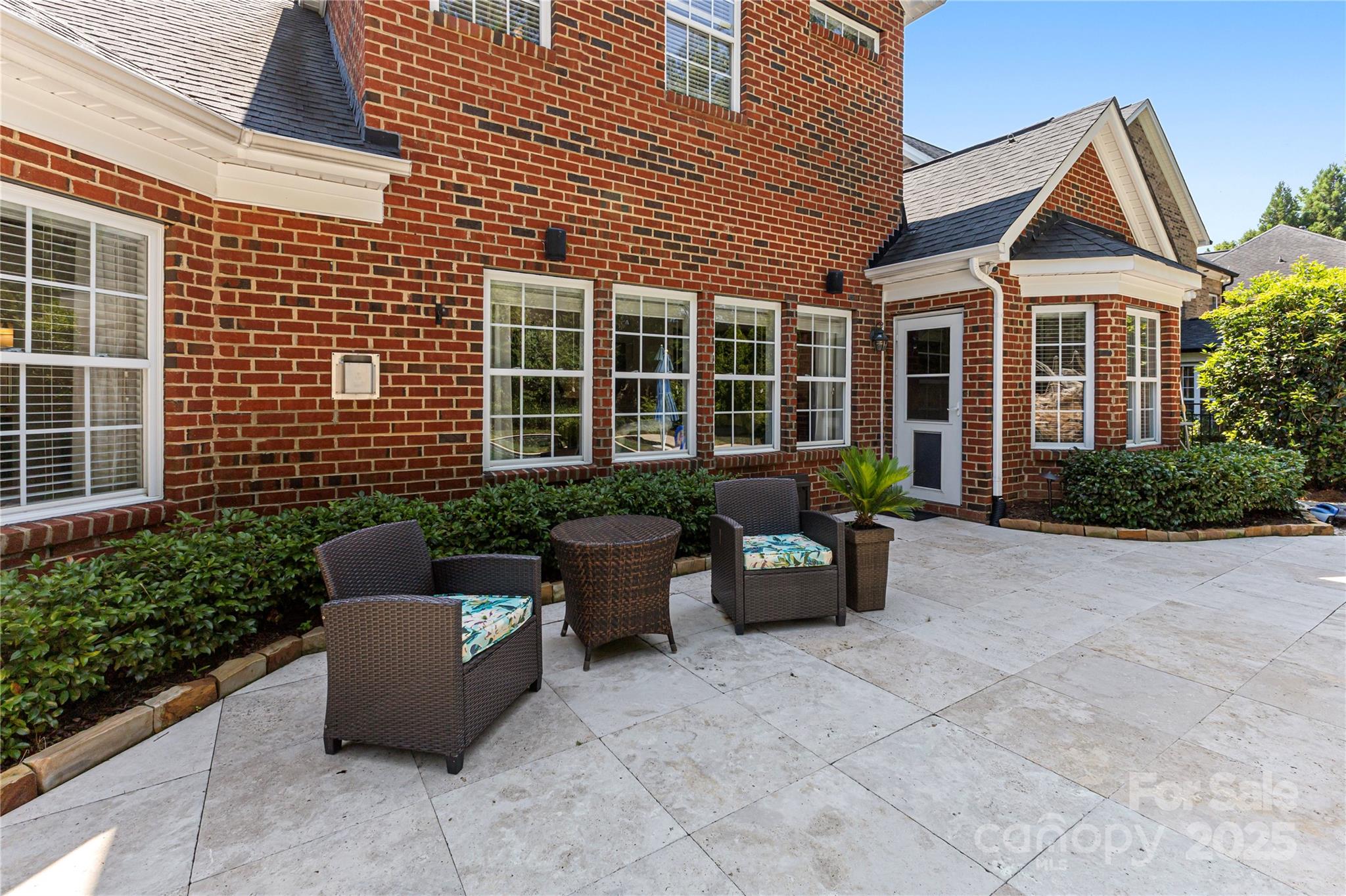 2504 River Oaks Drive Property Photo 43