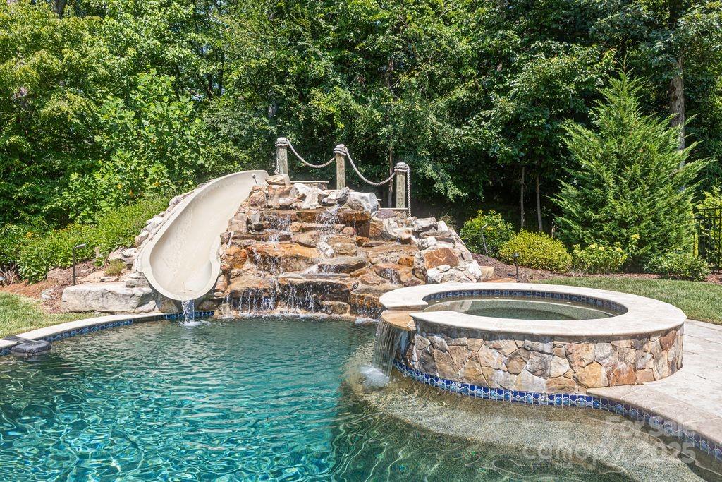 2504 River Oaks Drive Property Photo 44