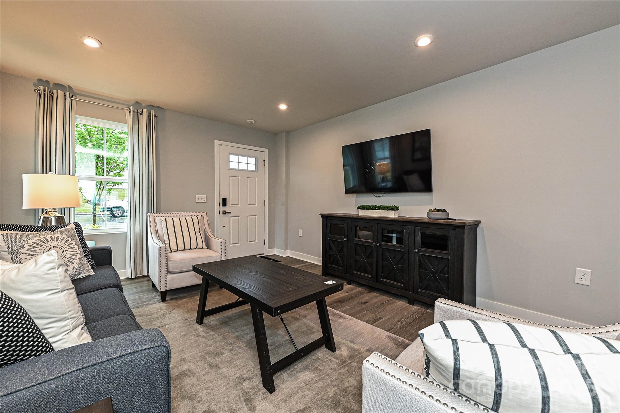 124 Kristin View Lane Townhome A Property Photo 5