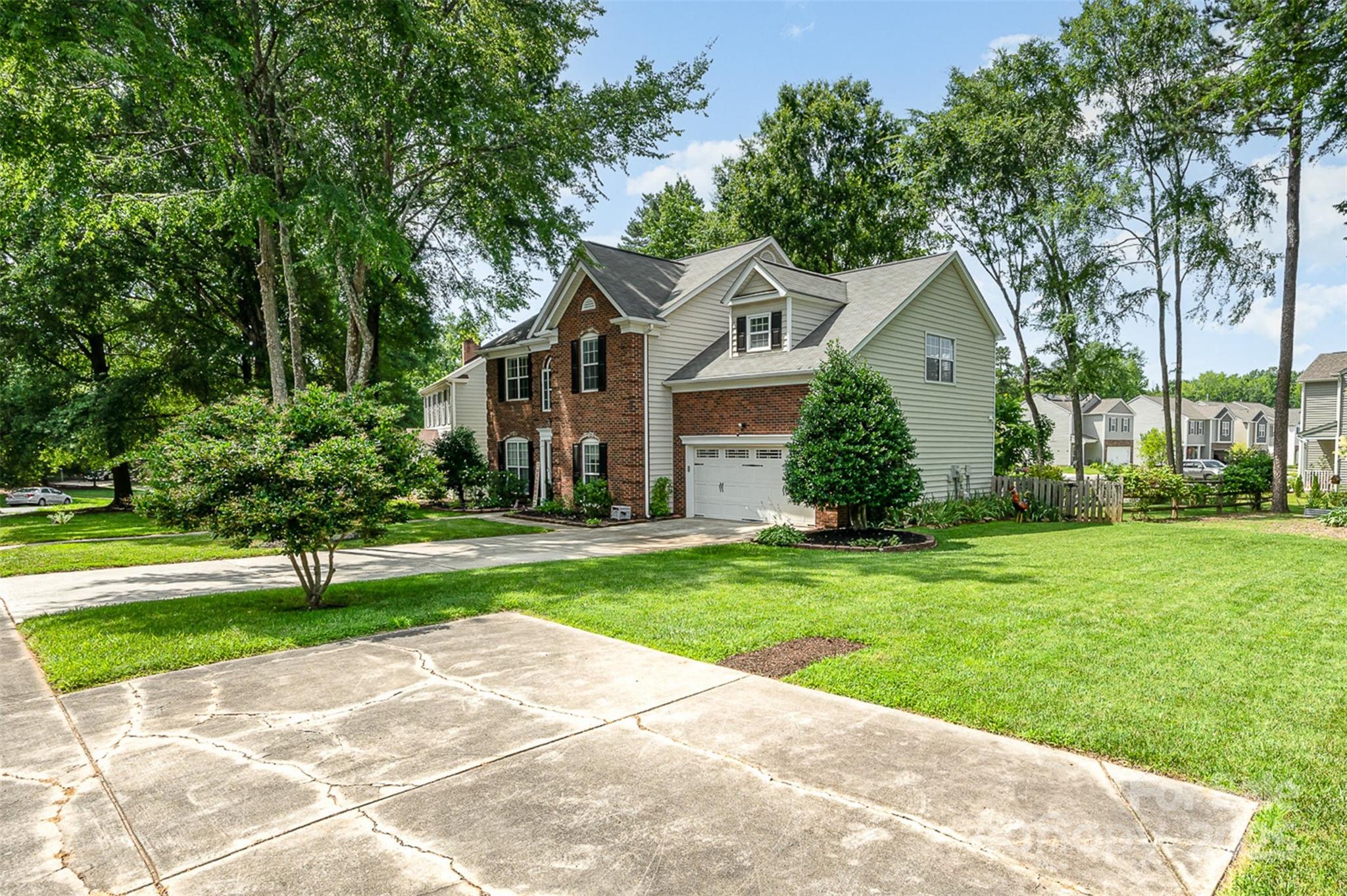 3810 Yorkford Drive Property Photo 2