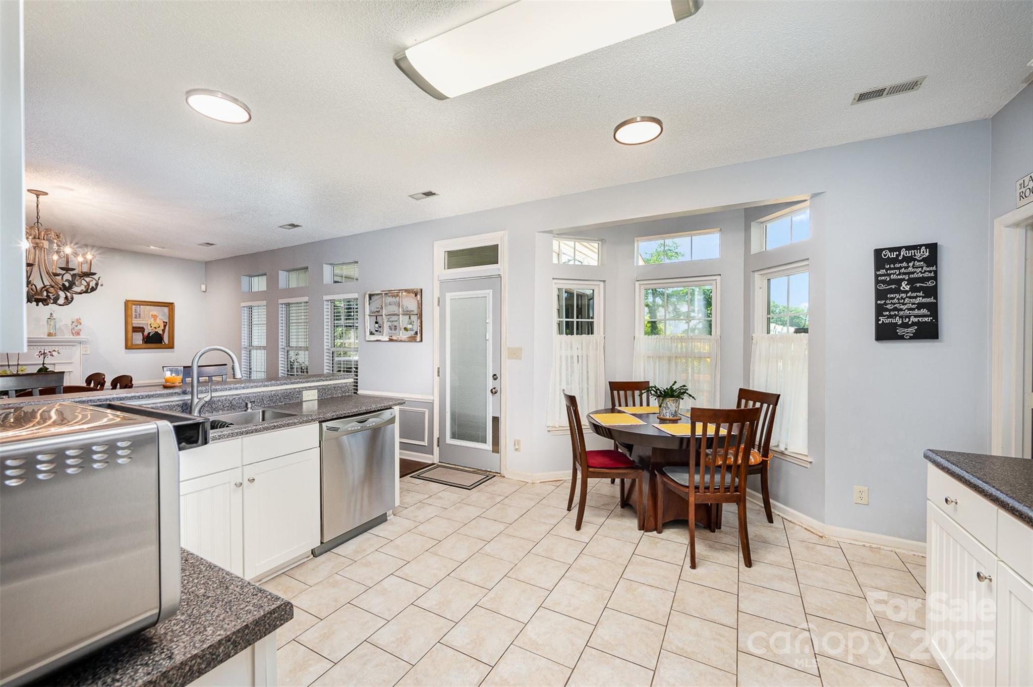 3810 Yorkford Drive Property Photo 11