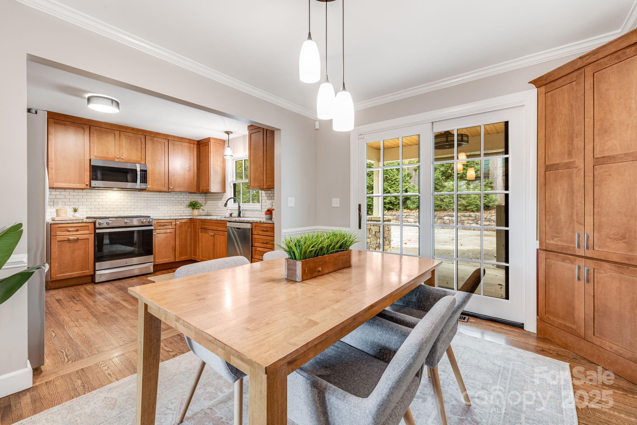 19 Albemarle Road Property Photo 10