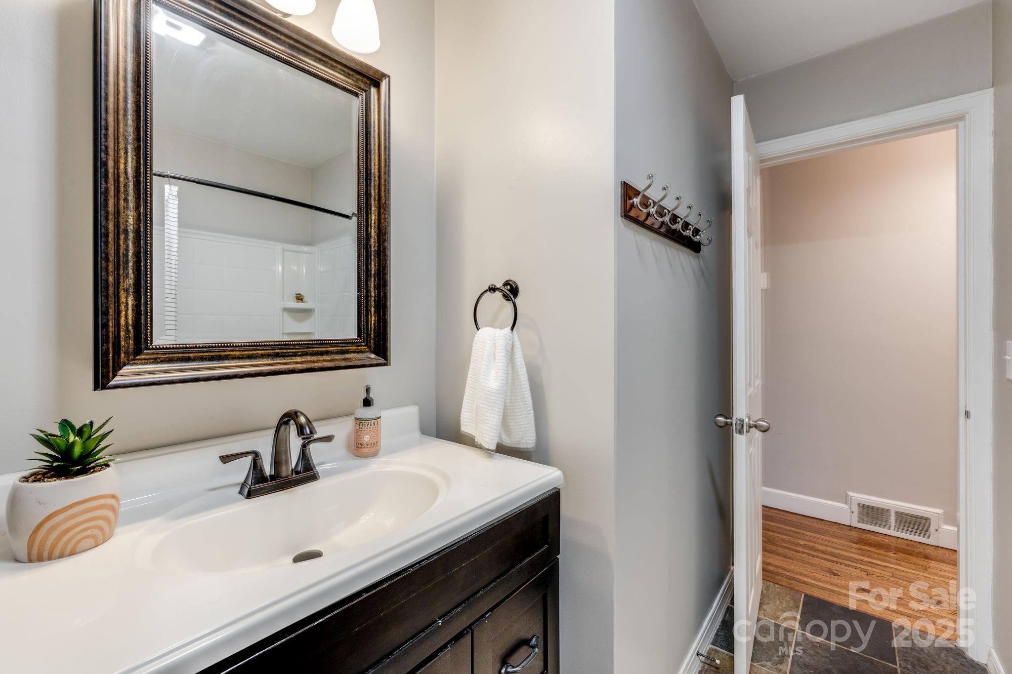 19 Albemarle Road Property Photo 27