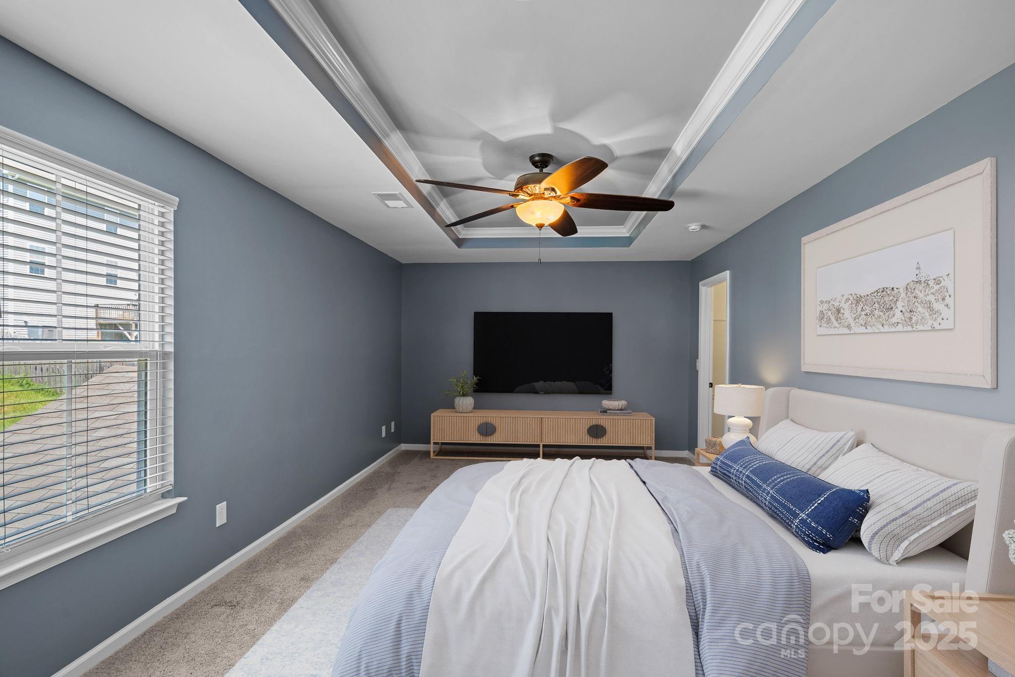 321 Almora Loop Property Photo 19