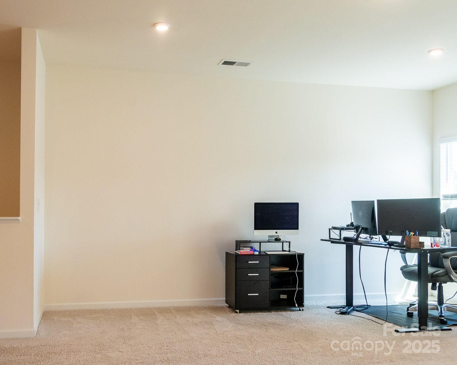 2921 Parkwest Drive Property Photo 24