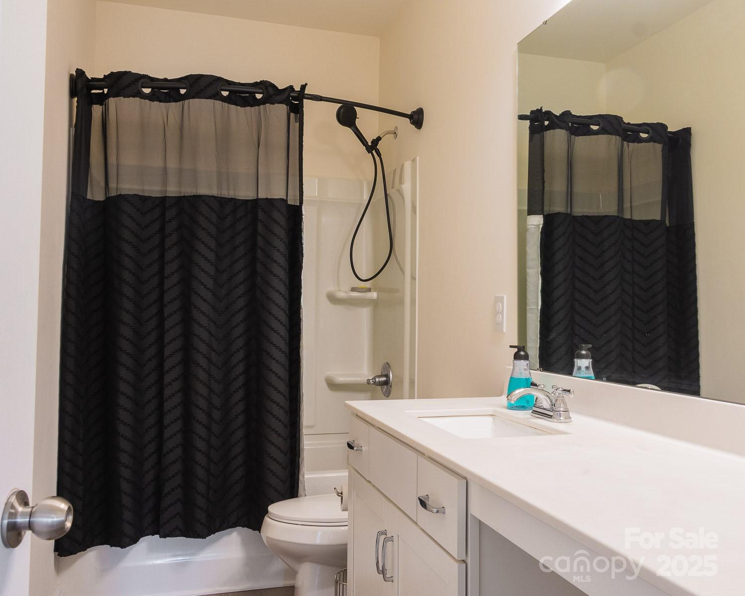 2921 Parkwest Drive Property Photo 26