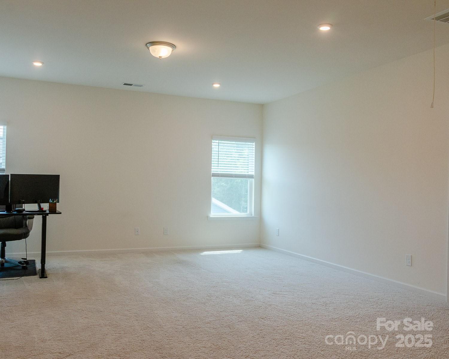2921 Parkwest Drive Property Photo 31