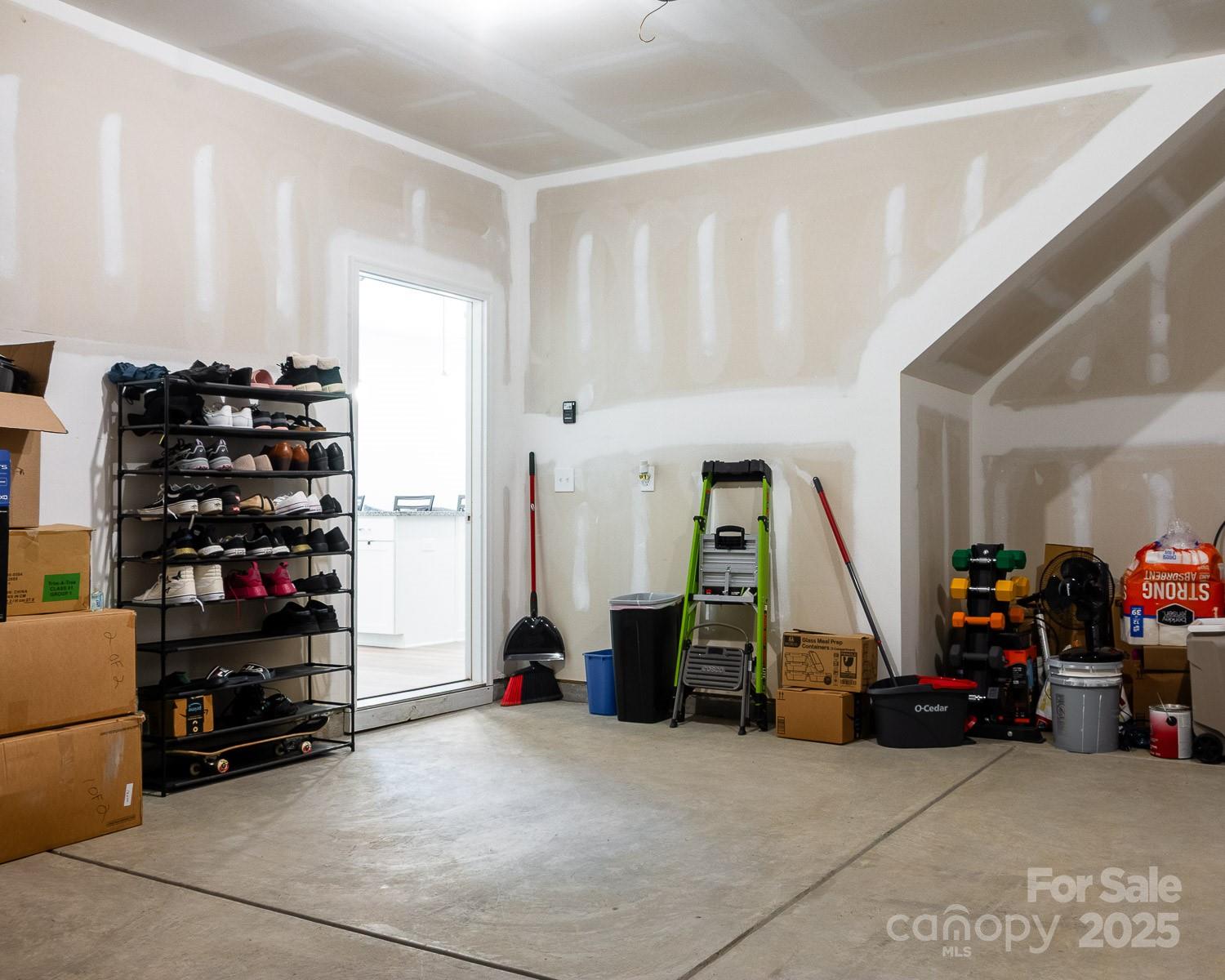 2921 Parkwest Drive Property Photo 38