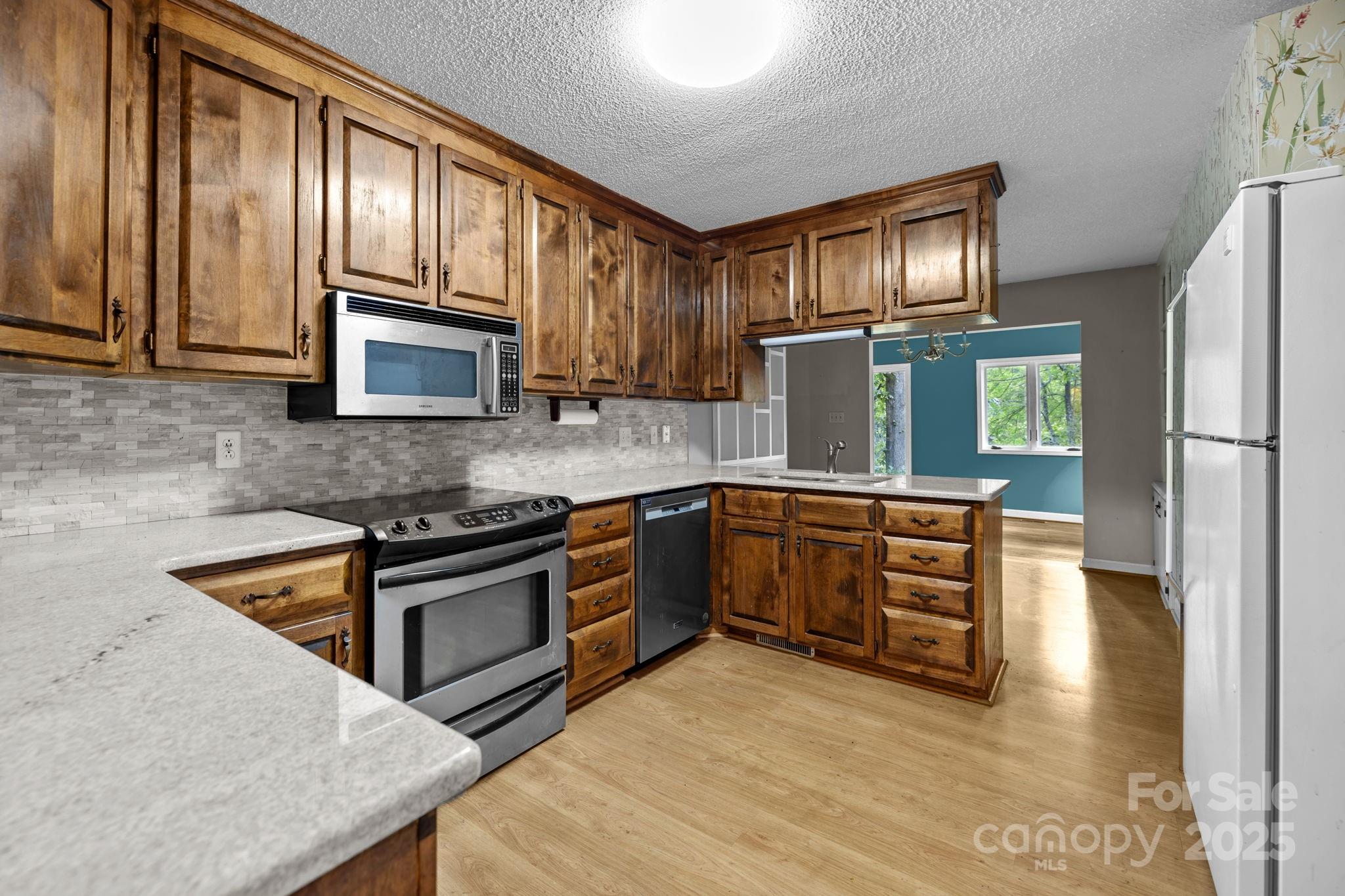 1465 Friar Road Property Photo 10
