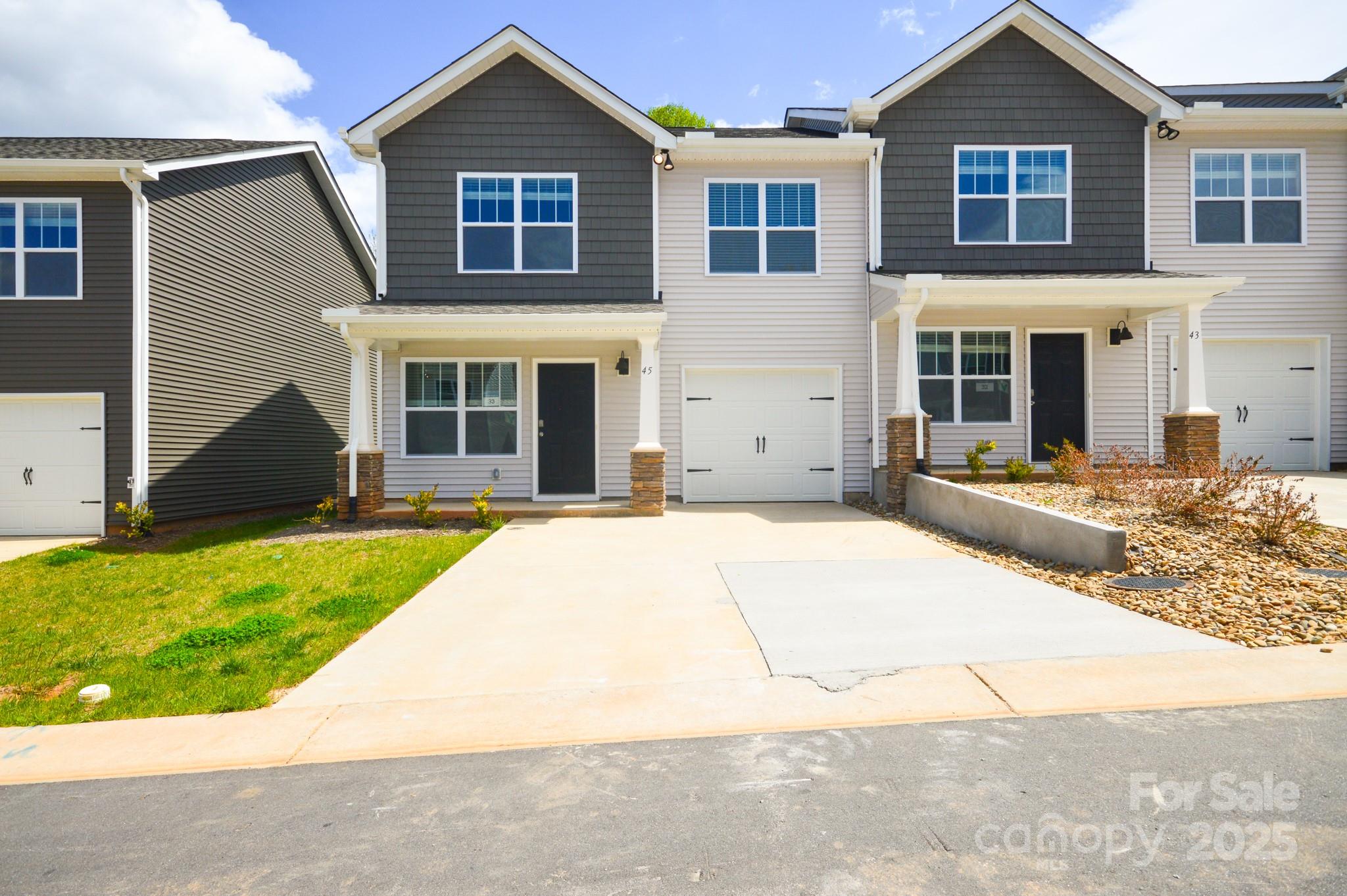 45 Cain Hollow Way Property Photo 1