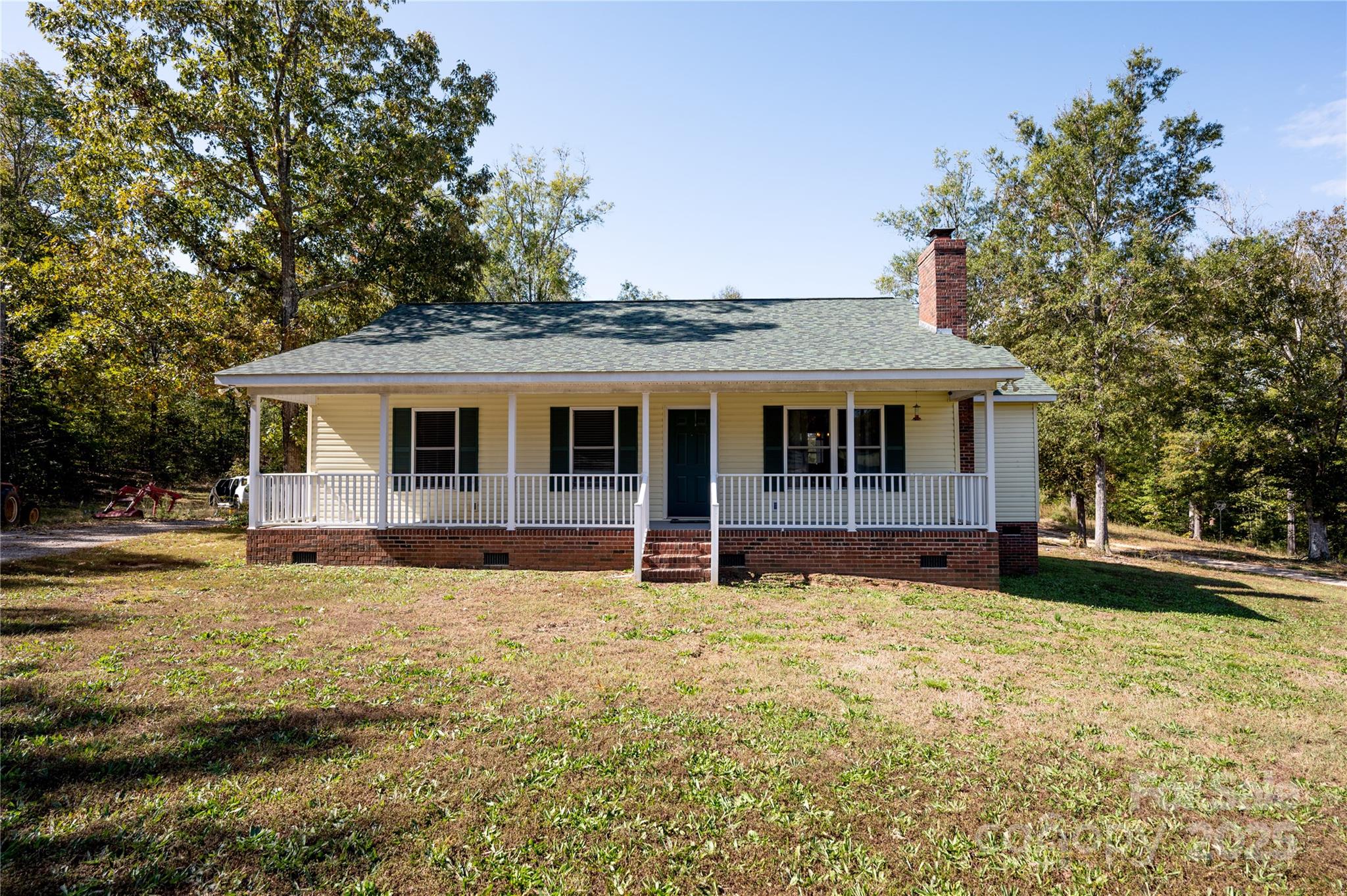 3330 Clinzo Feemster Road Property Photo 1