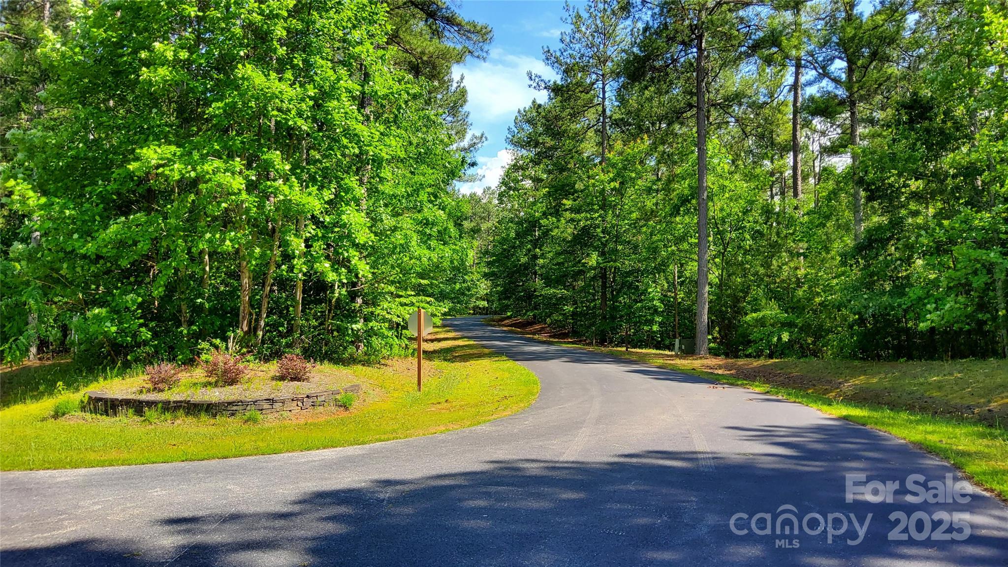 23/24 Loblolly Lane 23/24 Property Photo 1