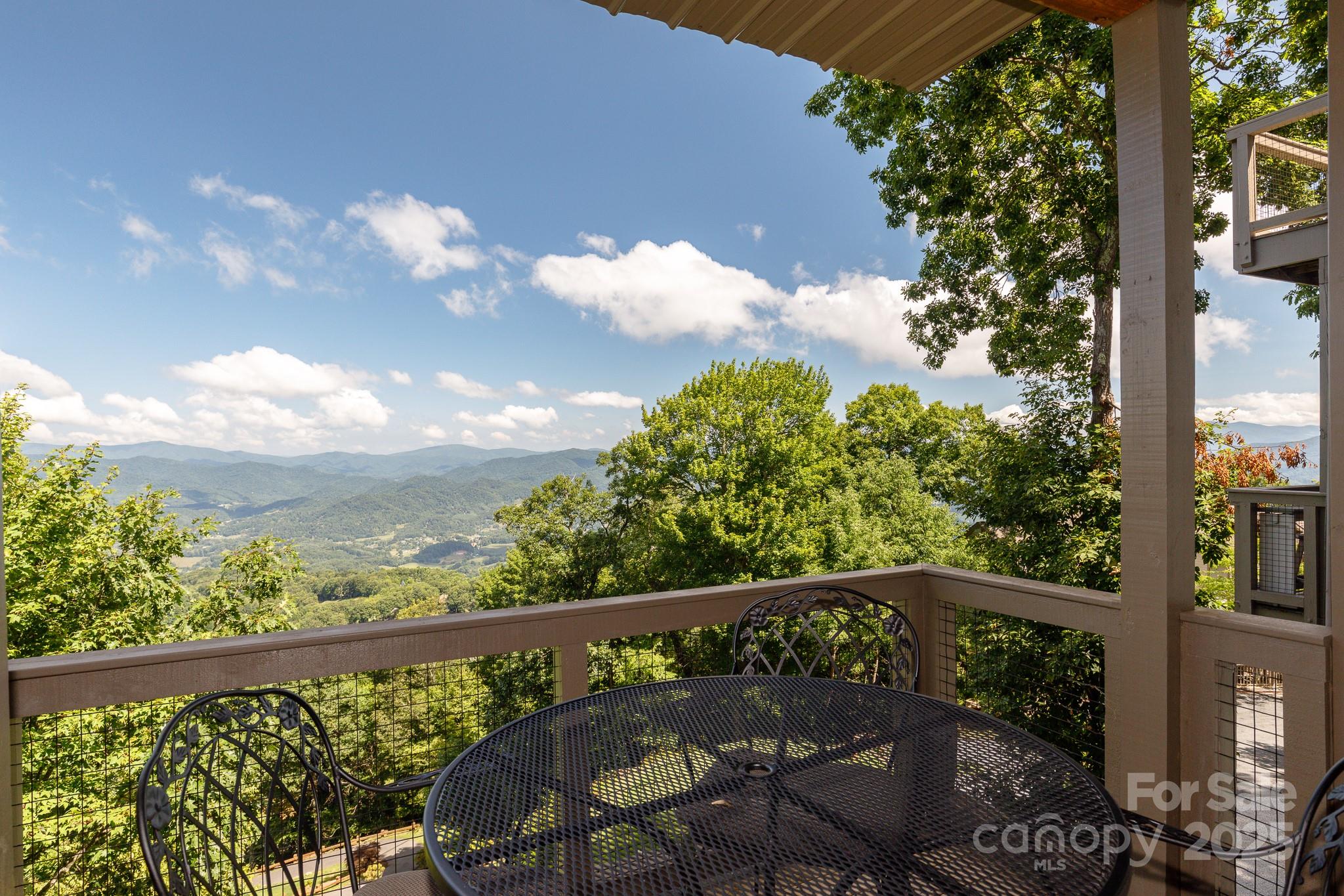 114 Slickrock Road C/3 Property Photo 2
