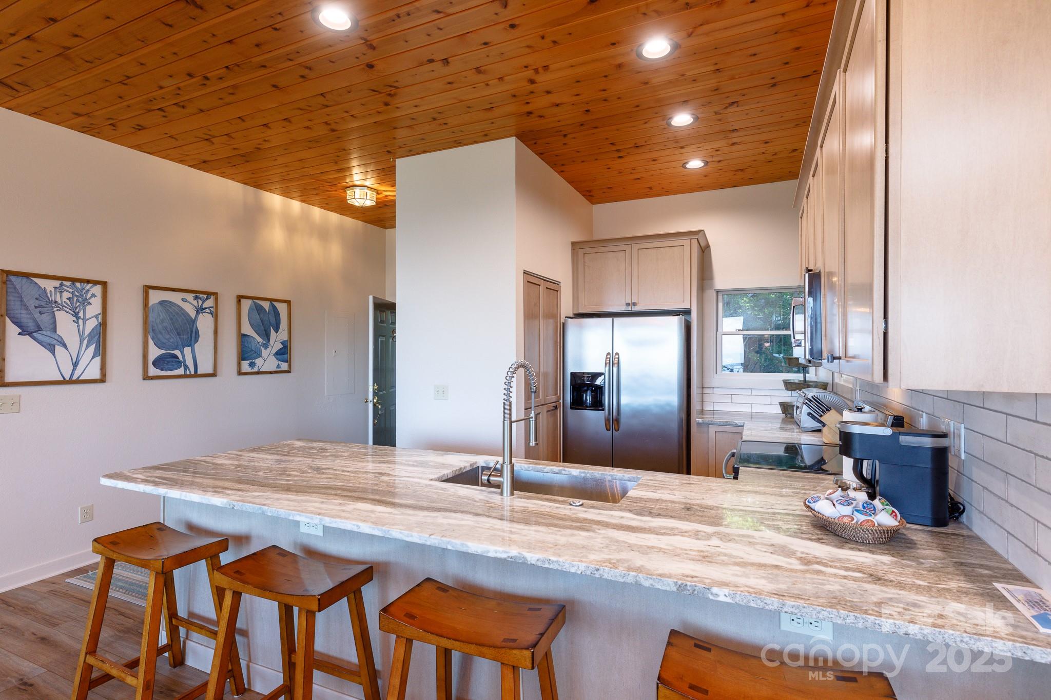 114 Slickrock Road C/3 Property Photo 14