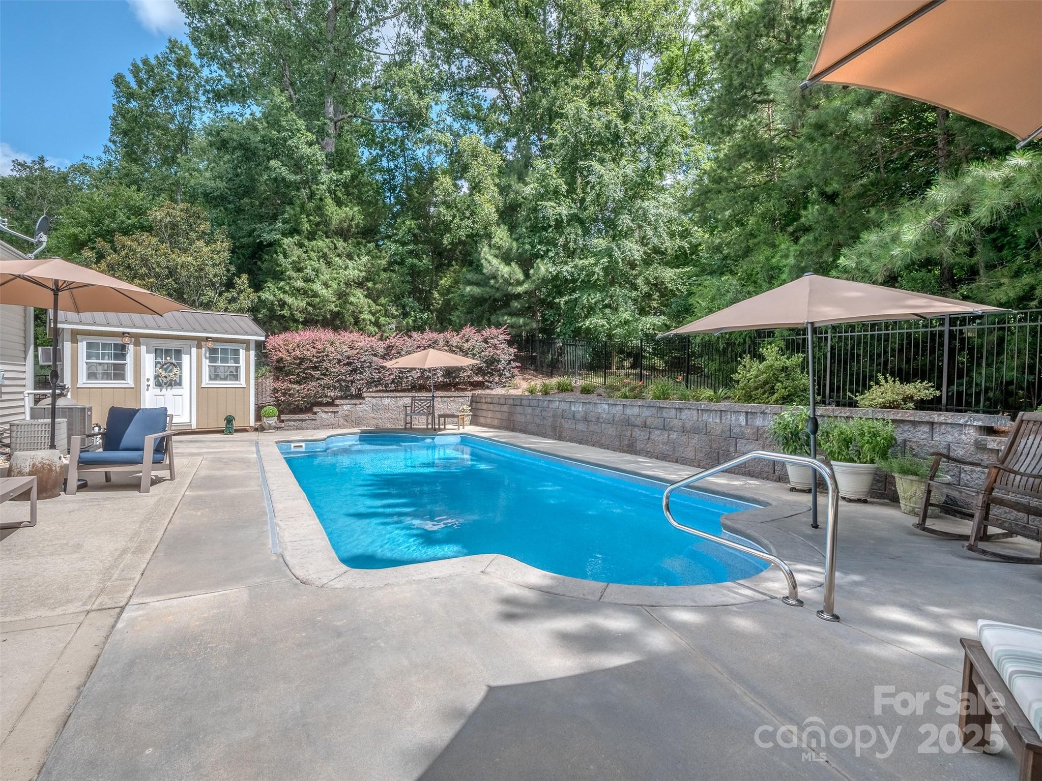 7700 Antique Circle Property Photo 1