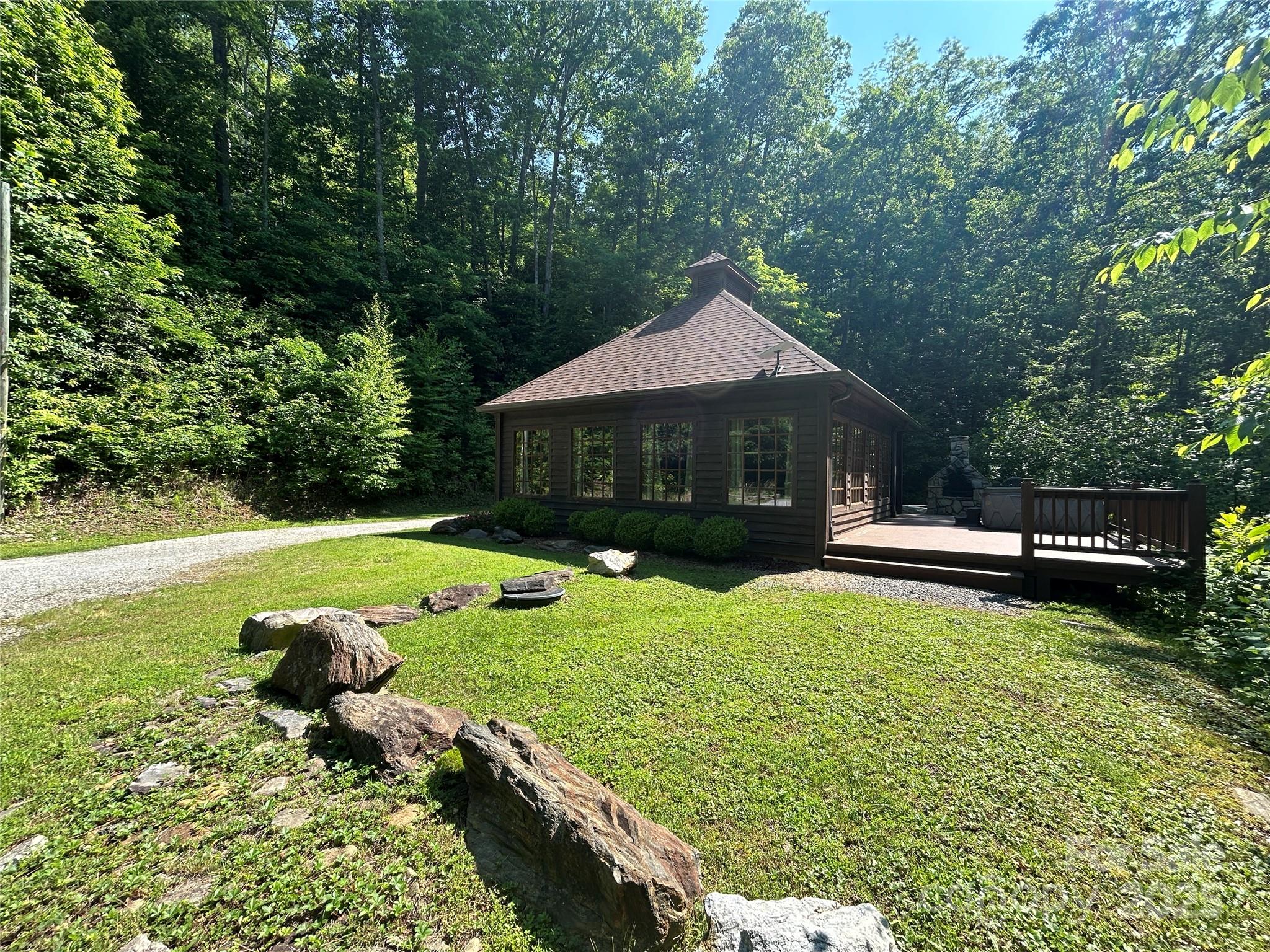 1012 Alarka Highlands Drive Property Photo 1