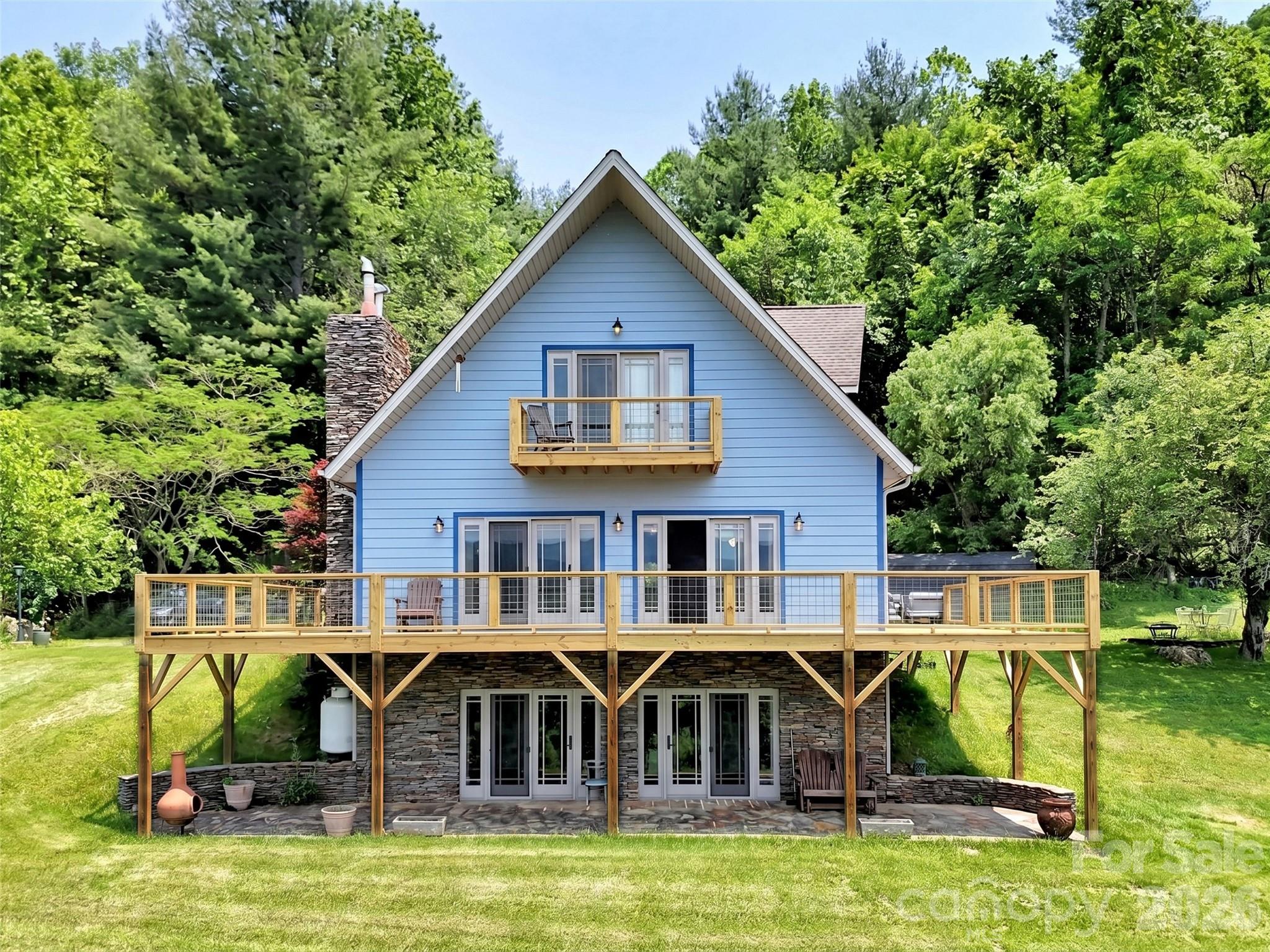 1592 Piney Hill Road Property Photo 3