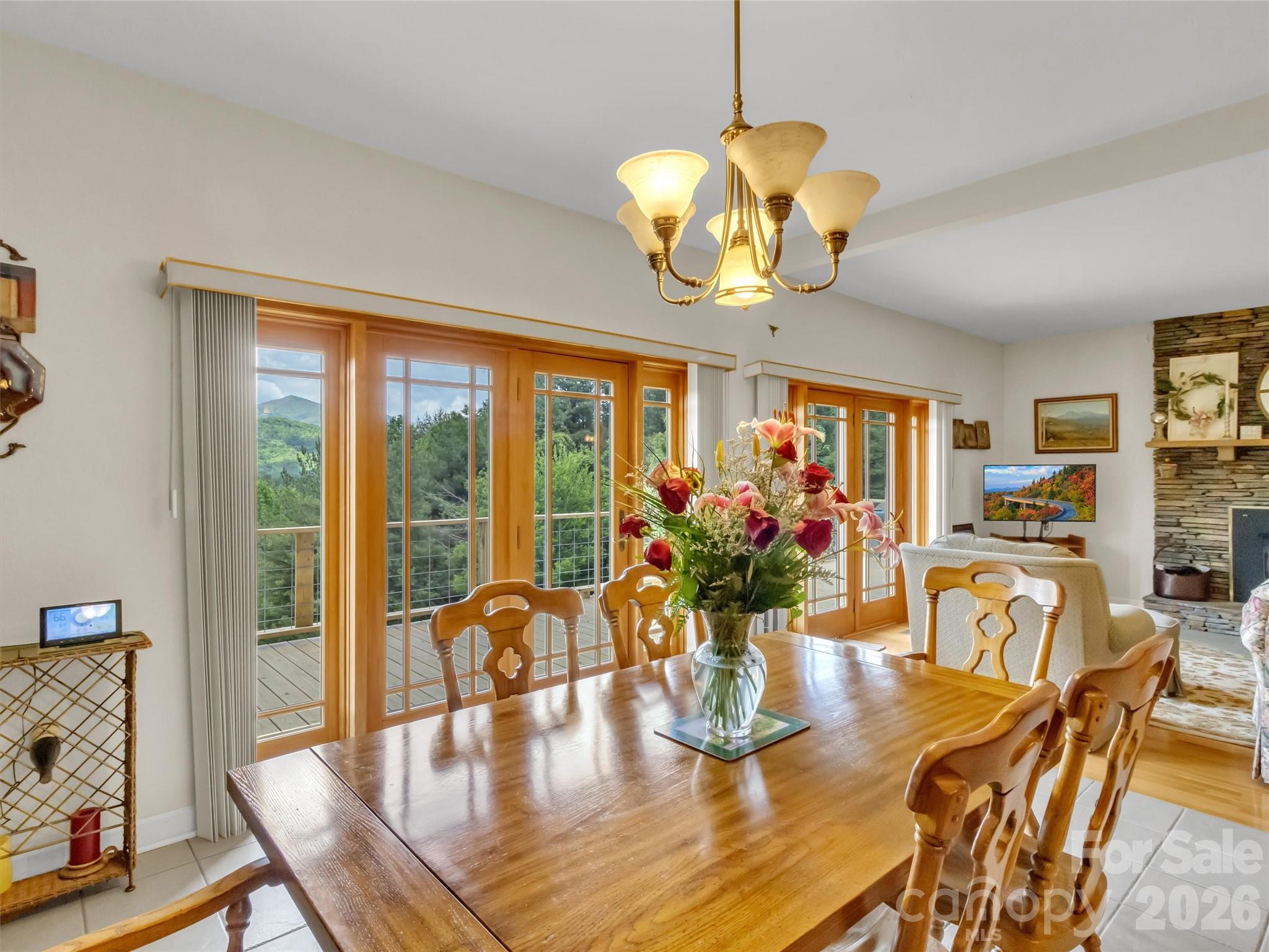 1592 Piney Hill Road Property Photo 14
