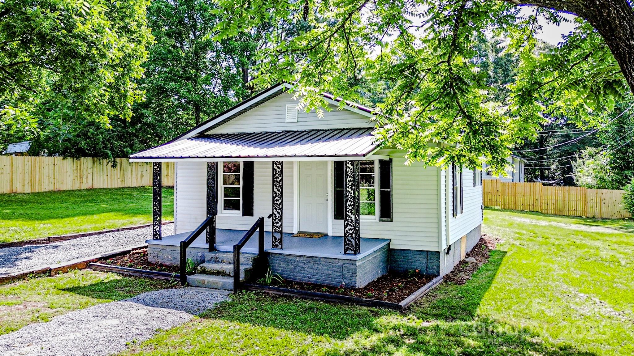 106 Cedar Street Property Photo 1