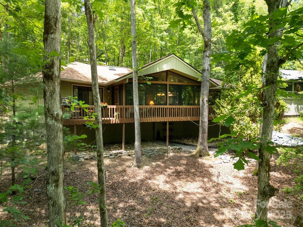 1005 Middle Connestee Trail Property Photo 1