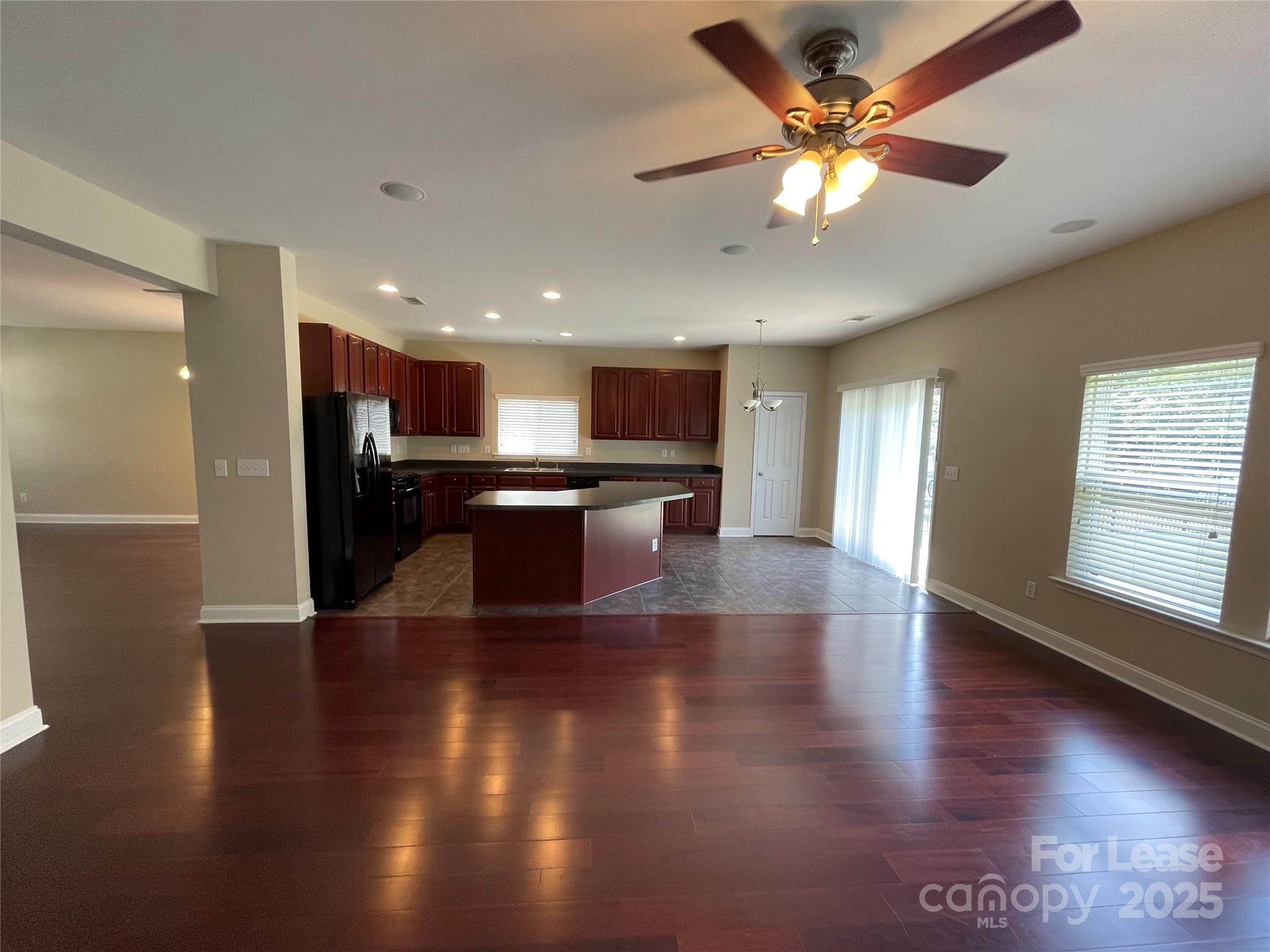 9415 Seamill Road Property Photo 9