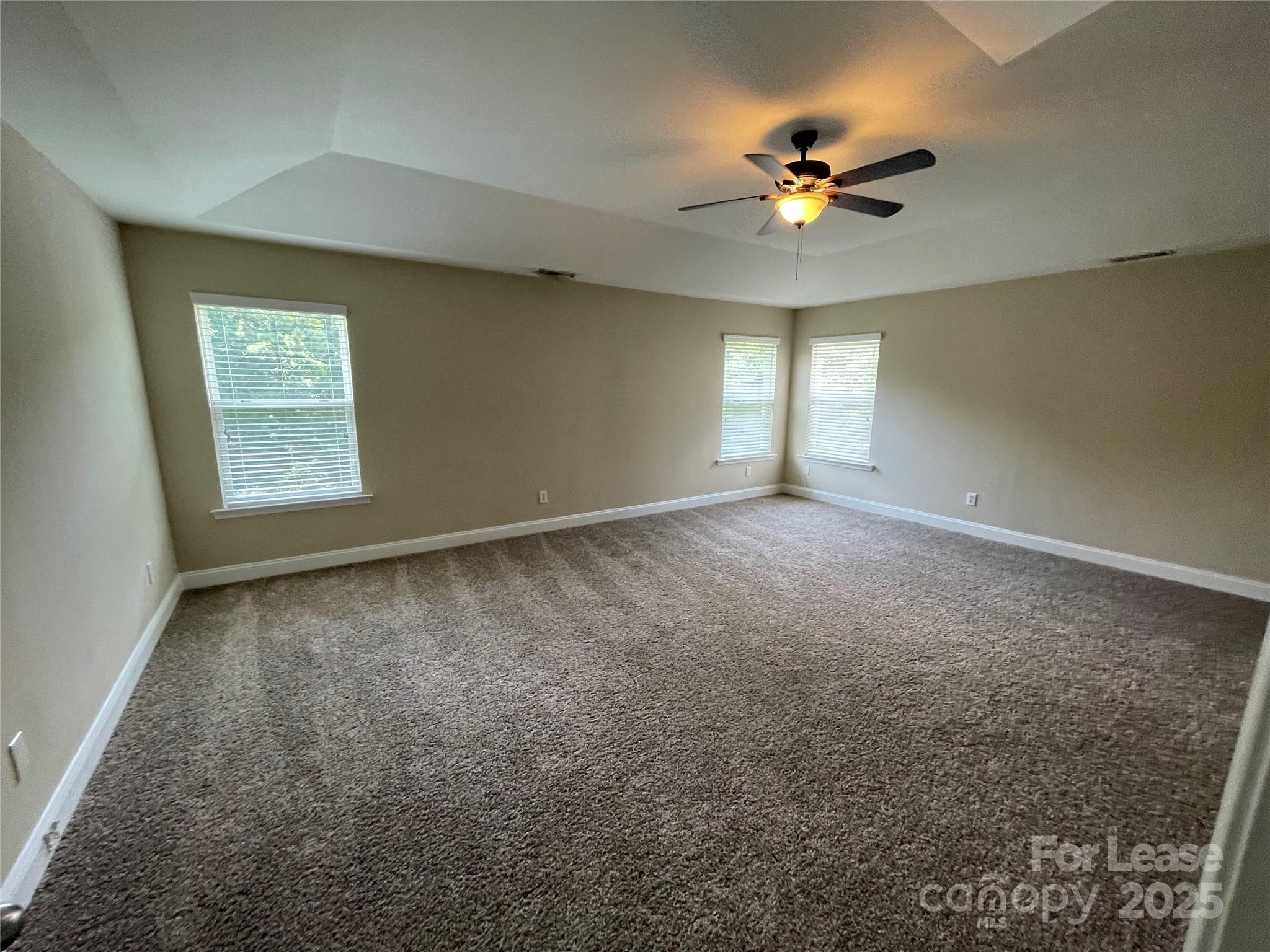 9415 Seamill Road Property Photo 14