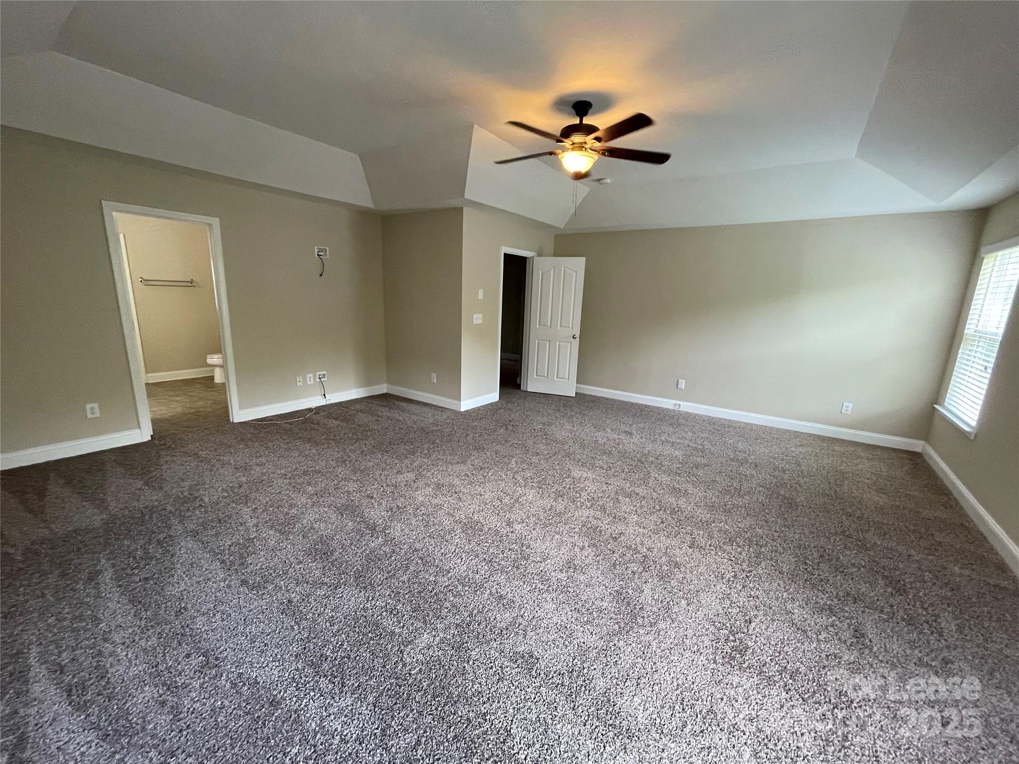 9415 Seamill Road Property Photo 15