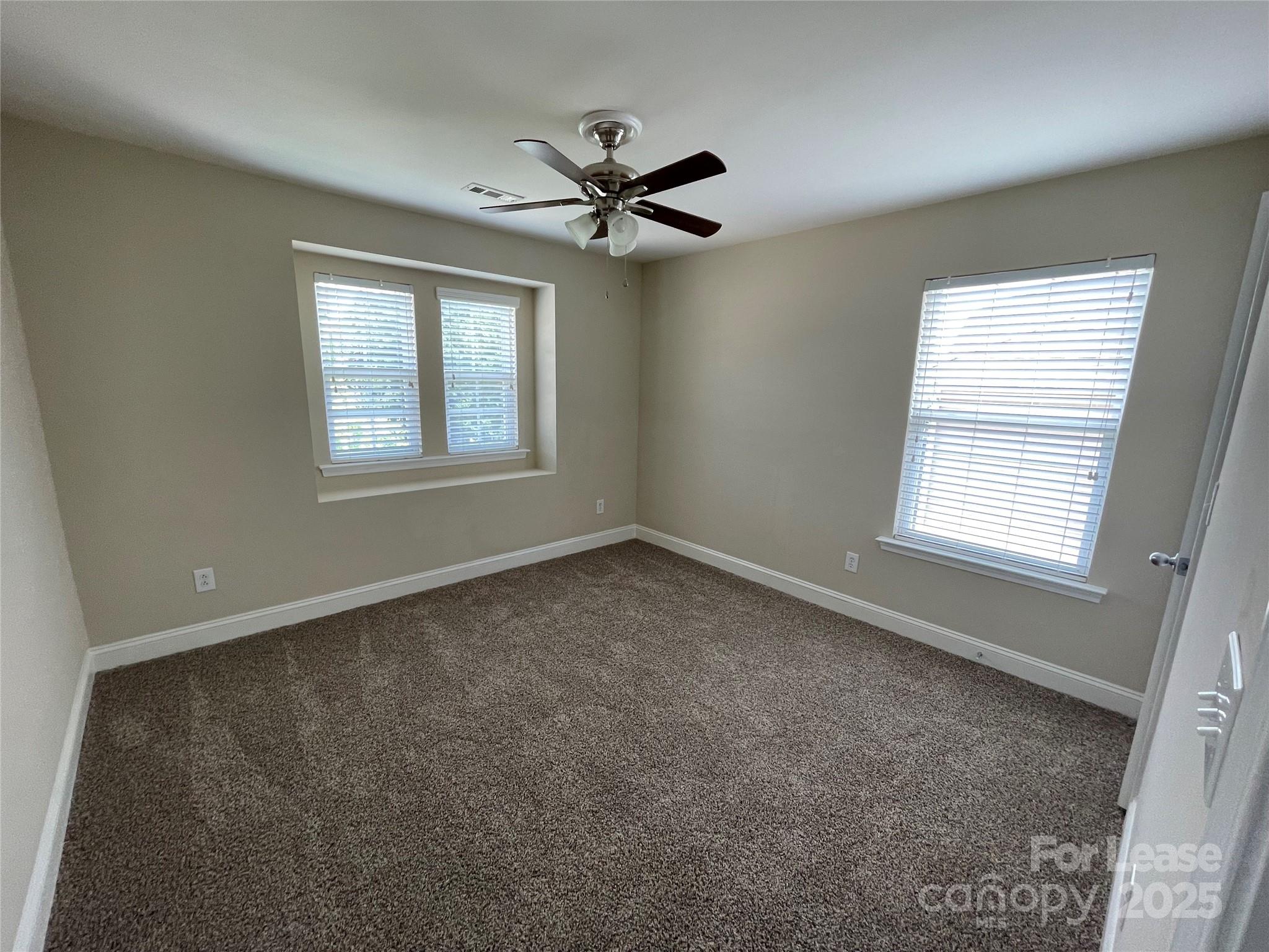 9415 Seamill Road Property Photo 19