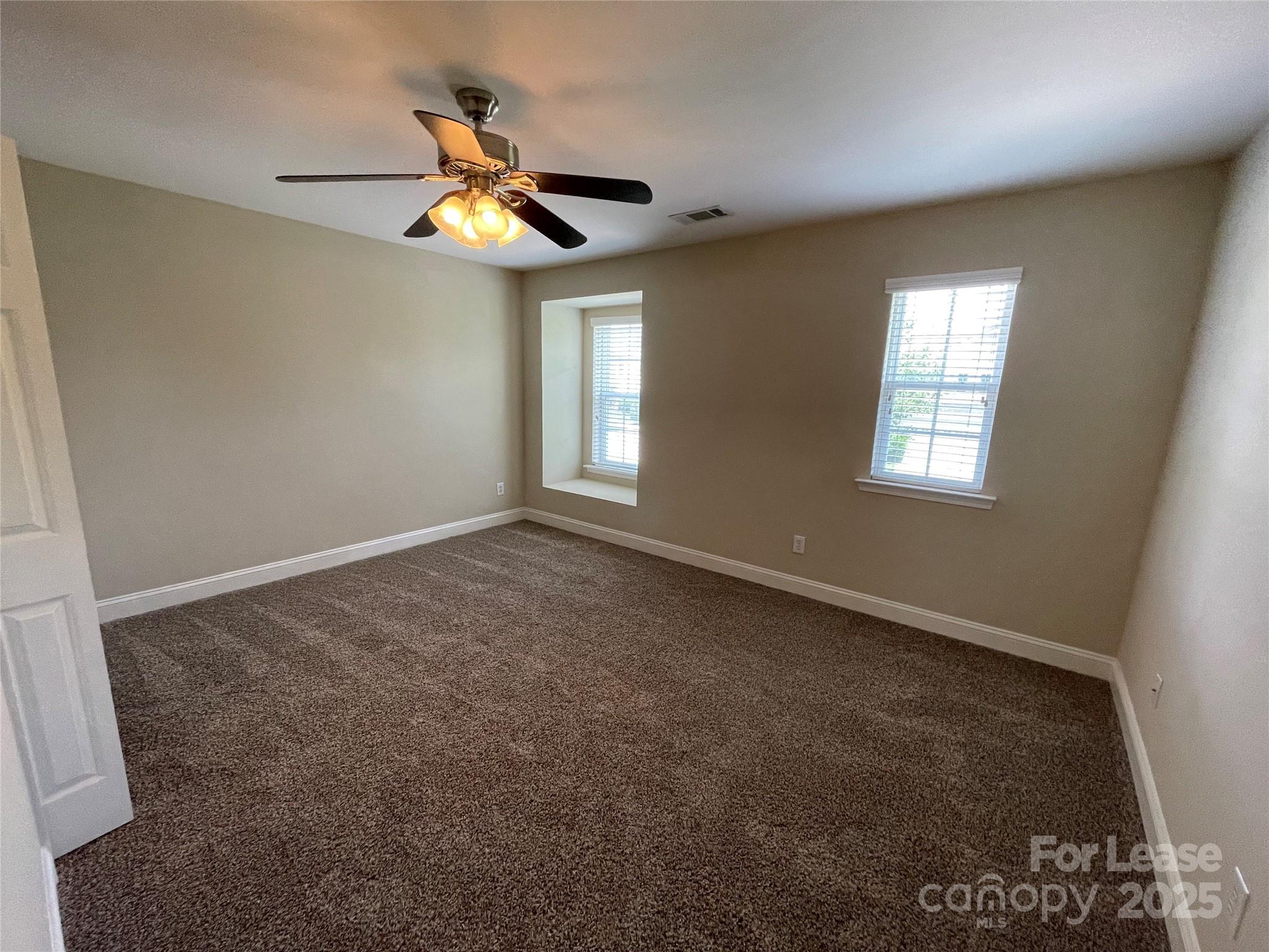 9415 Seamill Road Property Photo 20