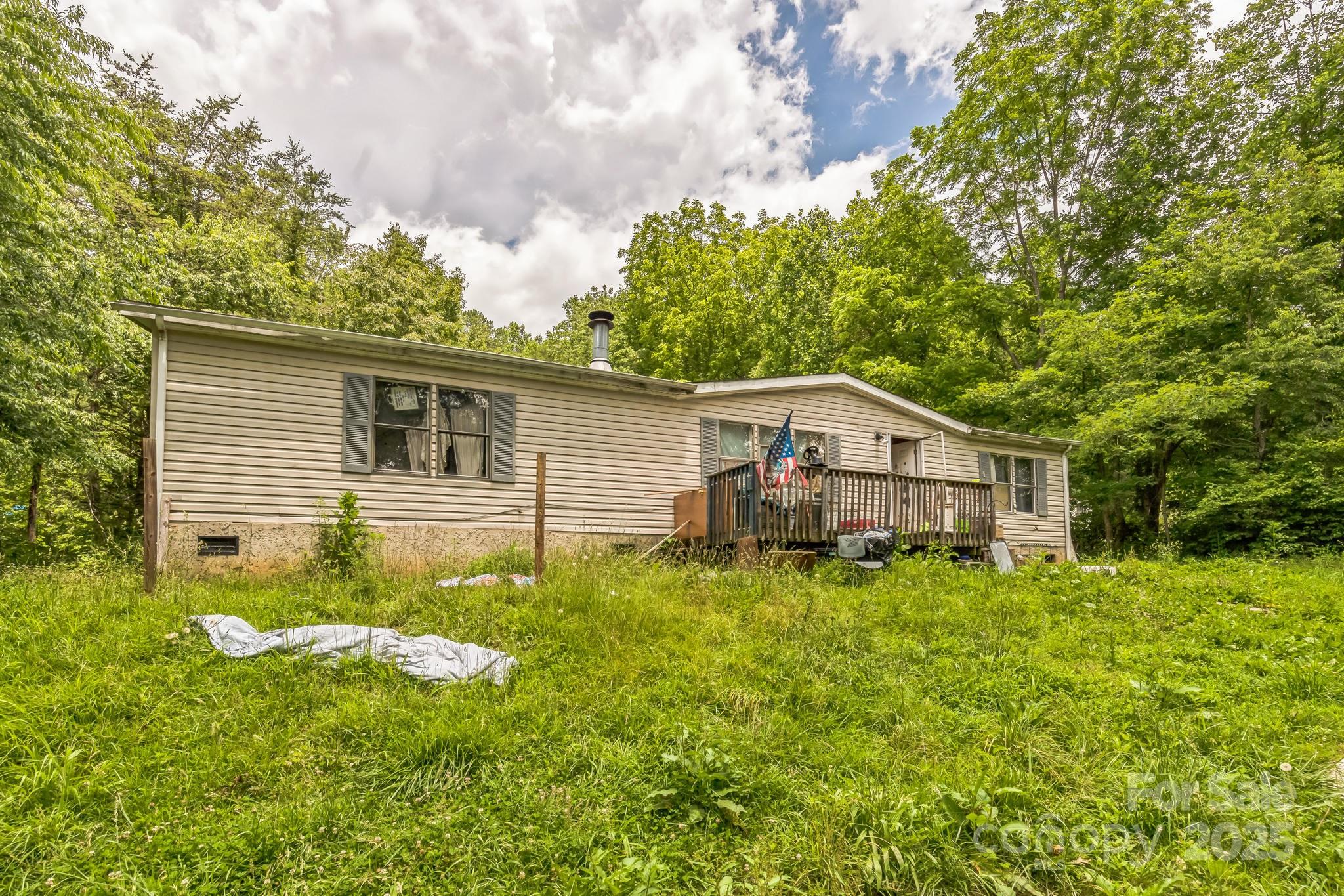 54 Lemon Creek Drive Property Photo 1