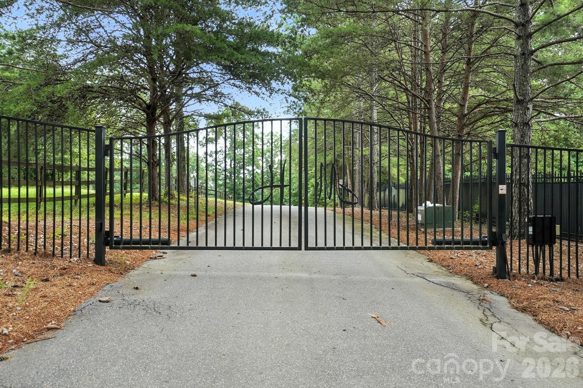 6 Hager Mountain Lane Property Photo 1