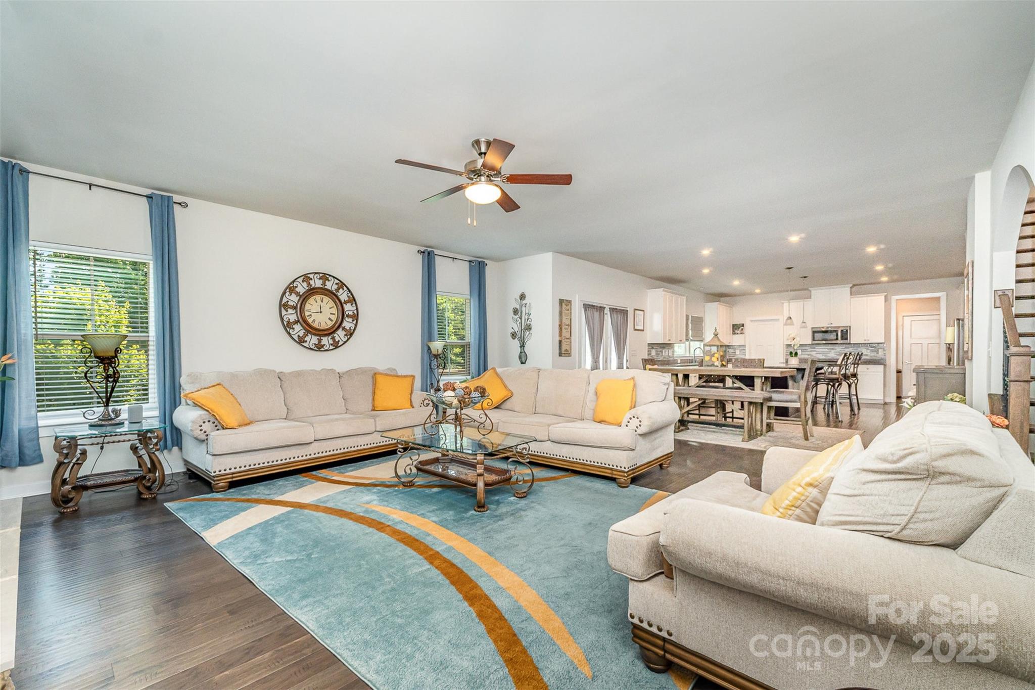 4386 Oldstone Drive Property Photo 8