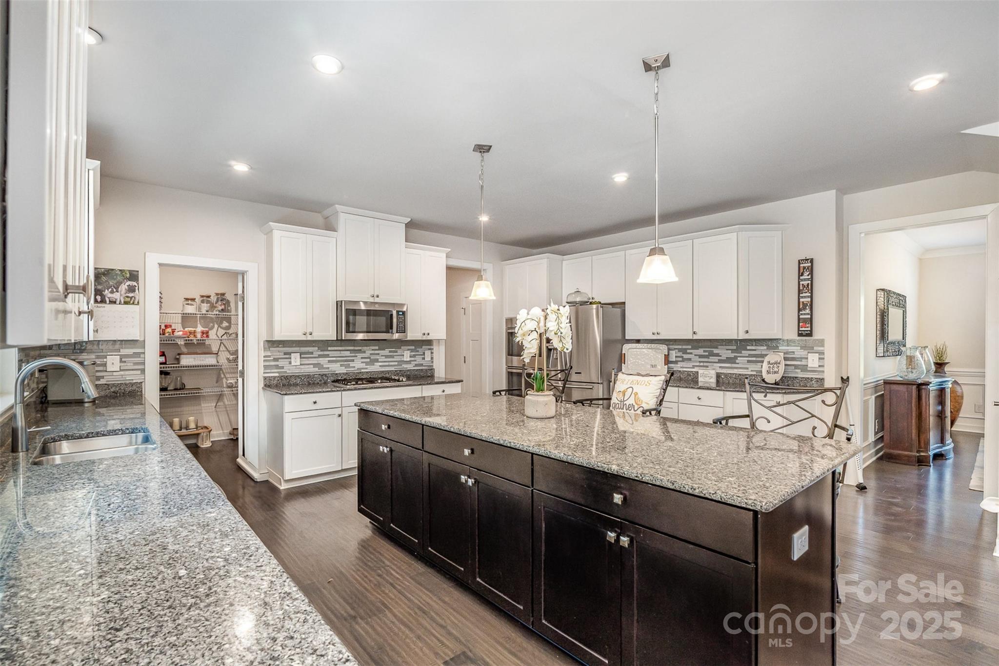 4386 Oldstone Drive Property Photo 11