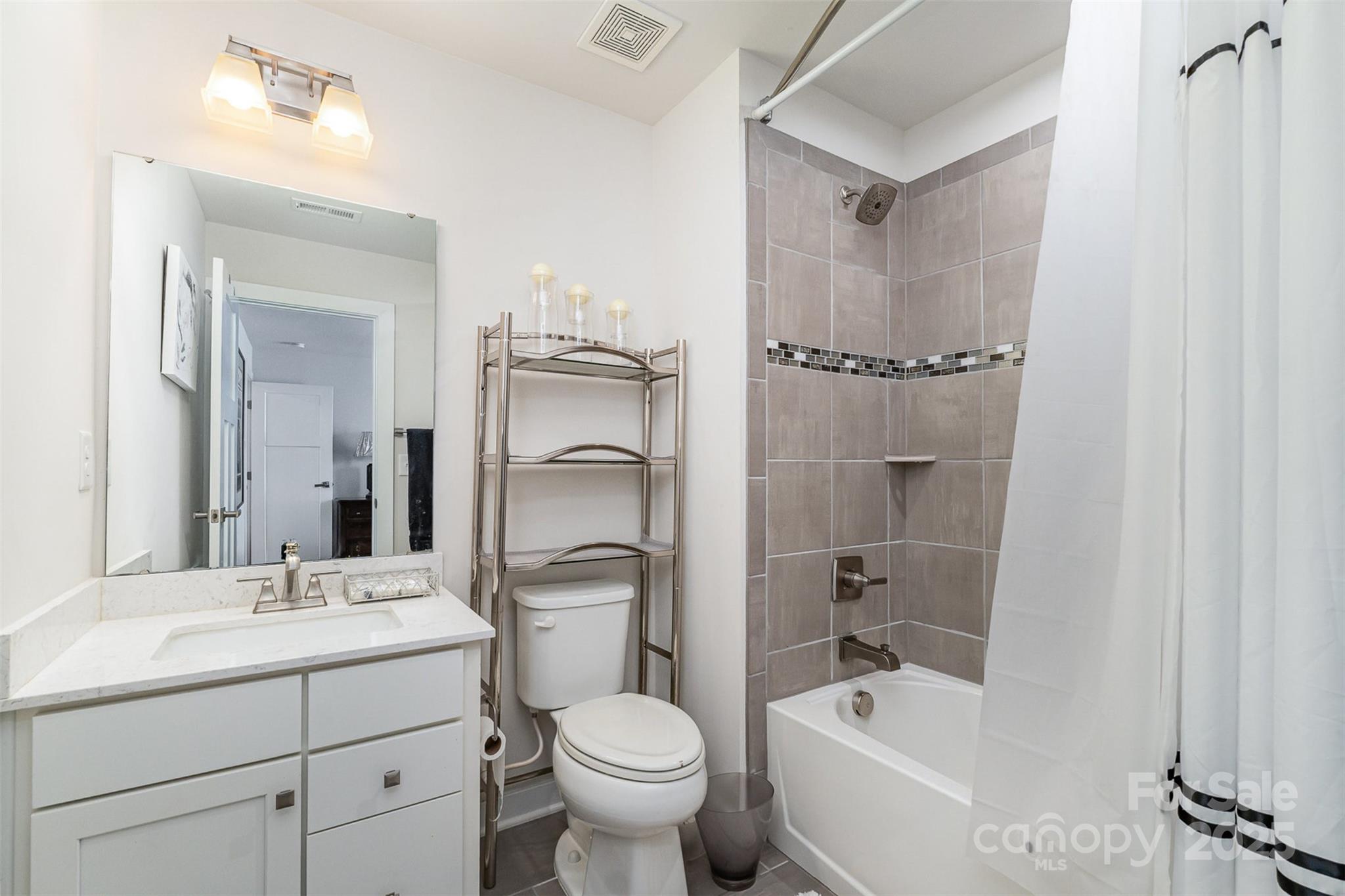 4386 Oldstone Drive Property Photo 28