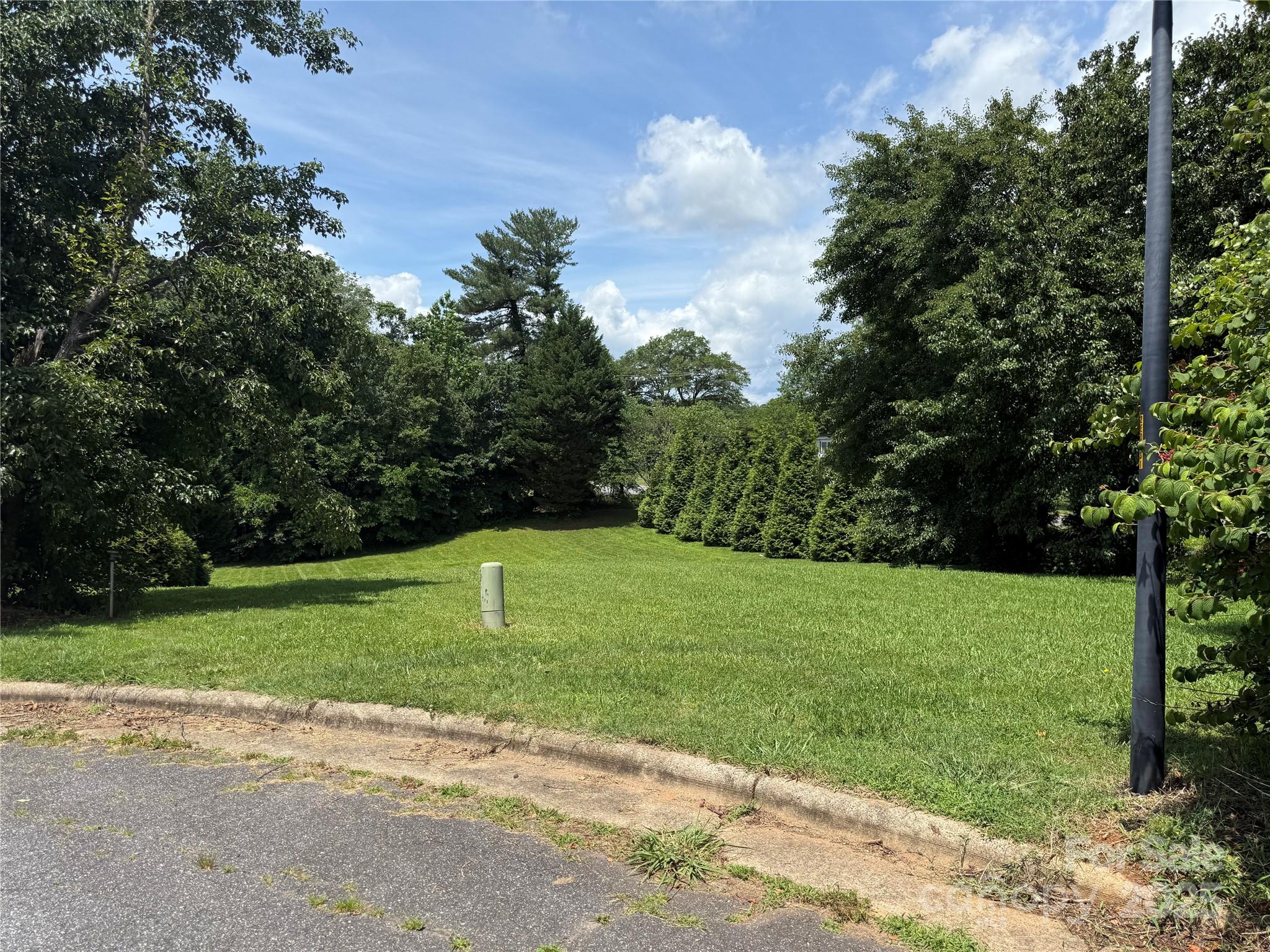 1147 10th Street Lane Property Photo 2