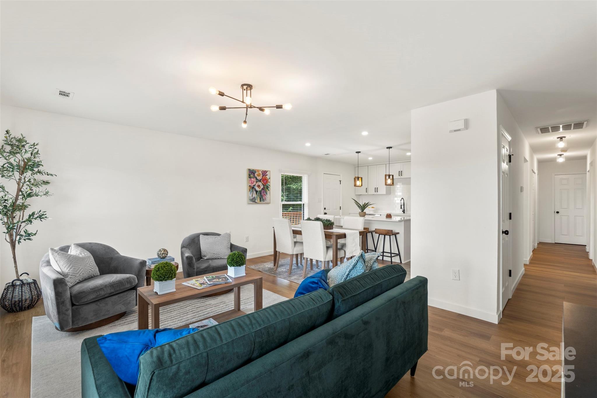 922 Maurice Street Property Photo 7