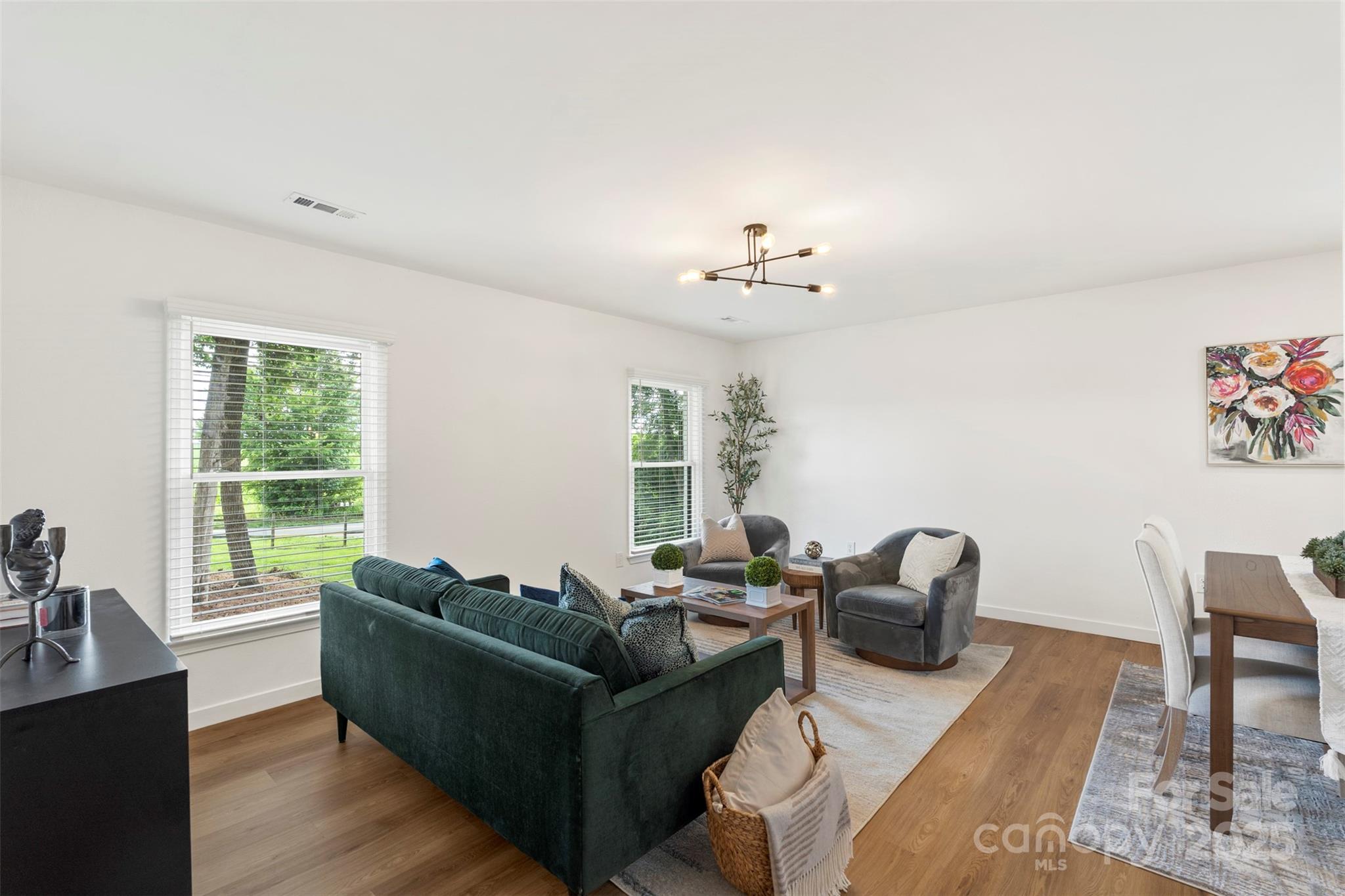 922 Maurice Street Property Photo 8