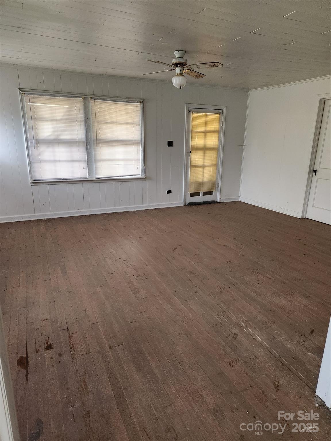 423 Tot Dellinger Road Property Photo 10