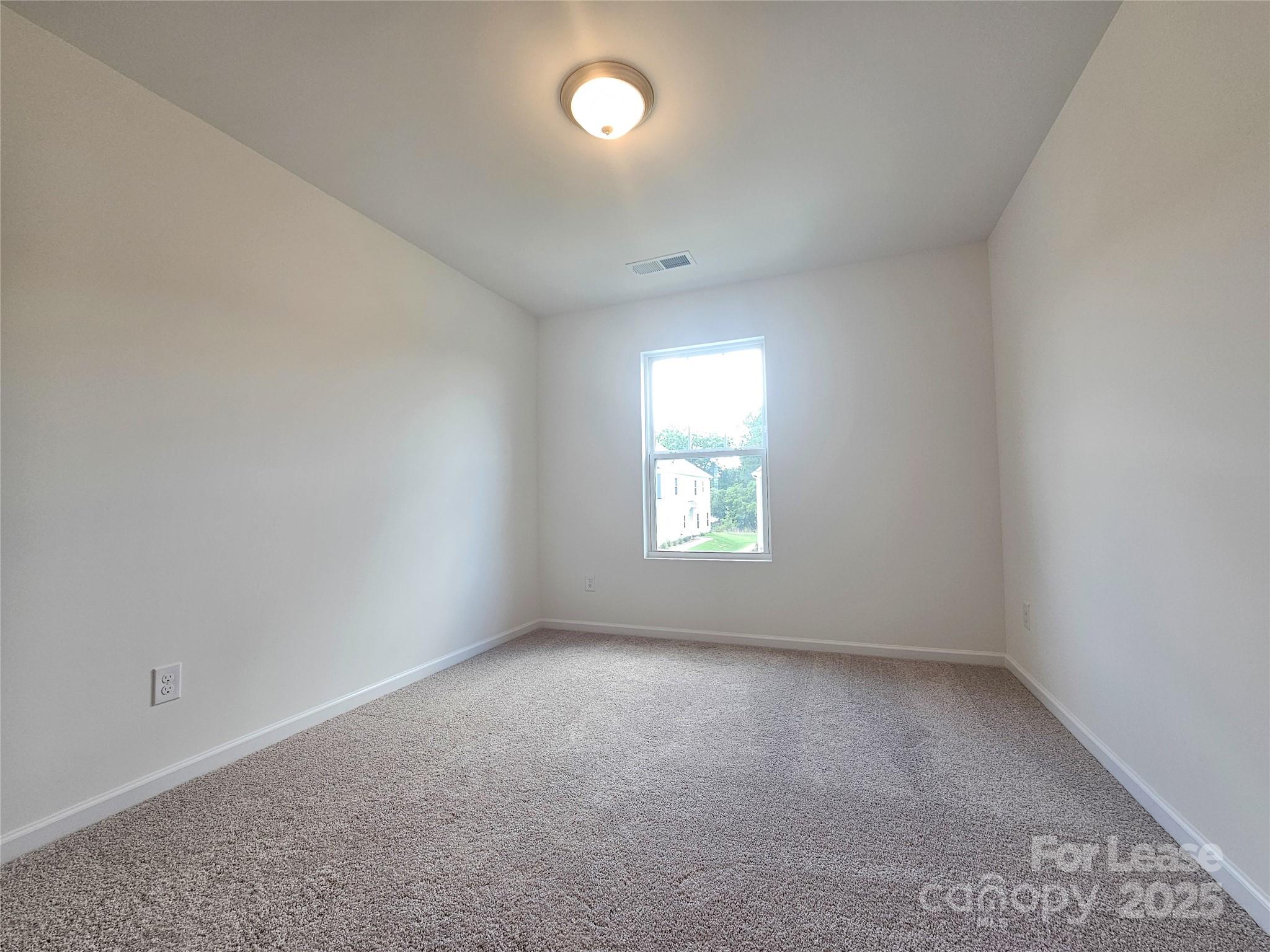 2744 Yeager Drive Property Photo 17
