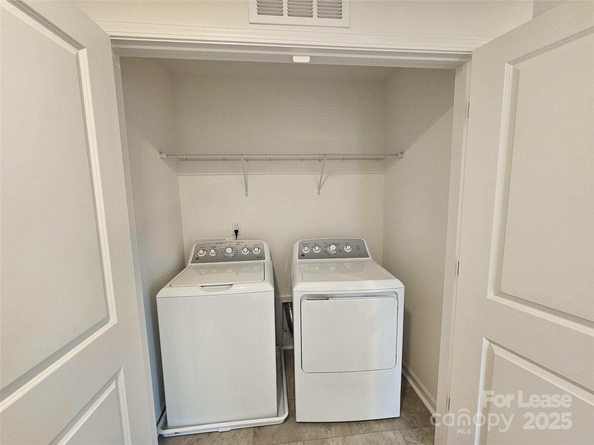 2744 Yeager Drive Property Photo 19